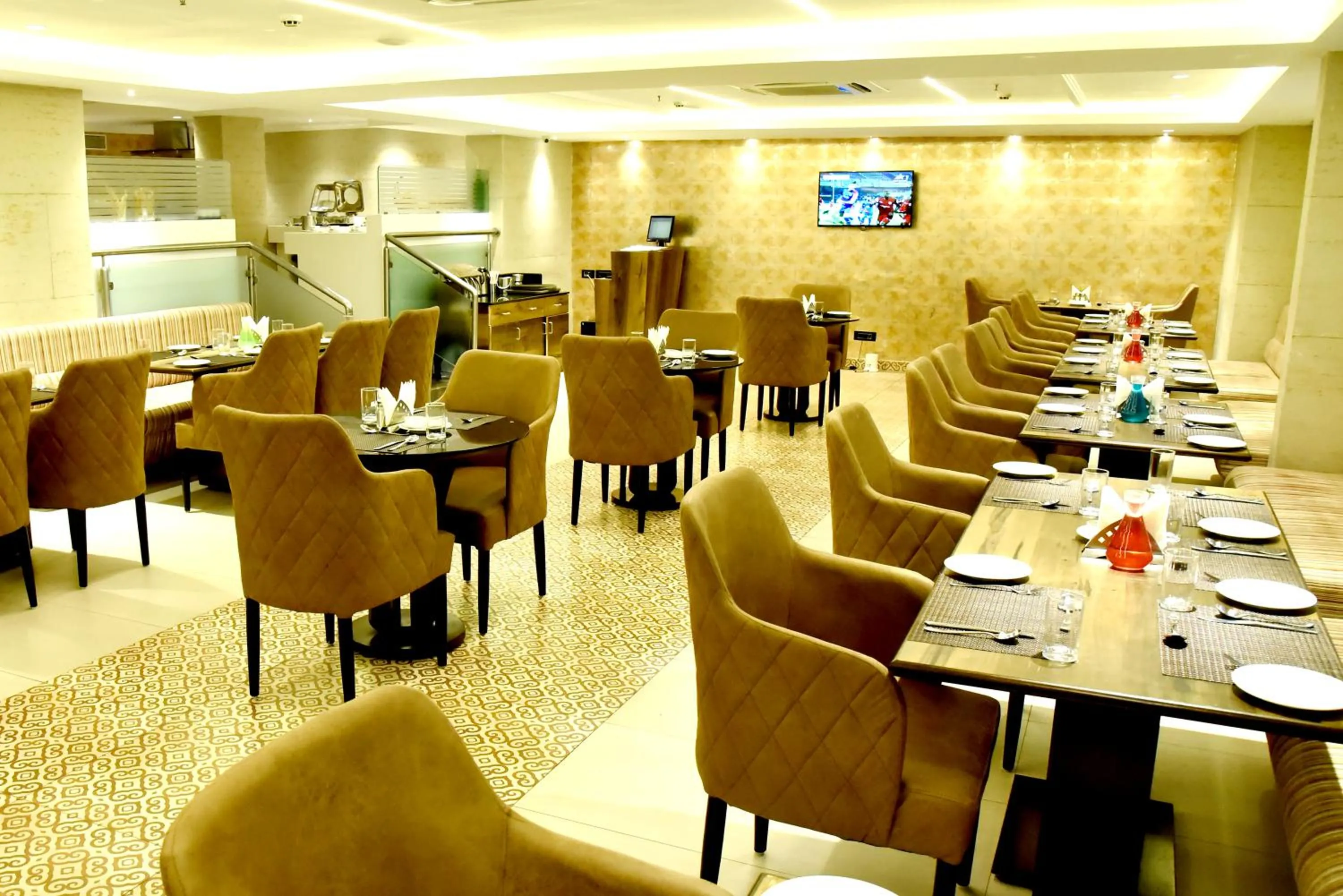 Restaurant/places to eat in Royalton Hyderabad Abids