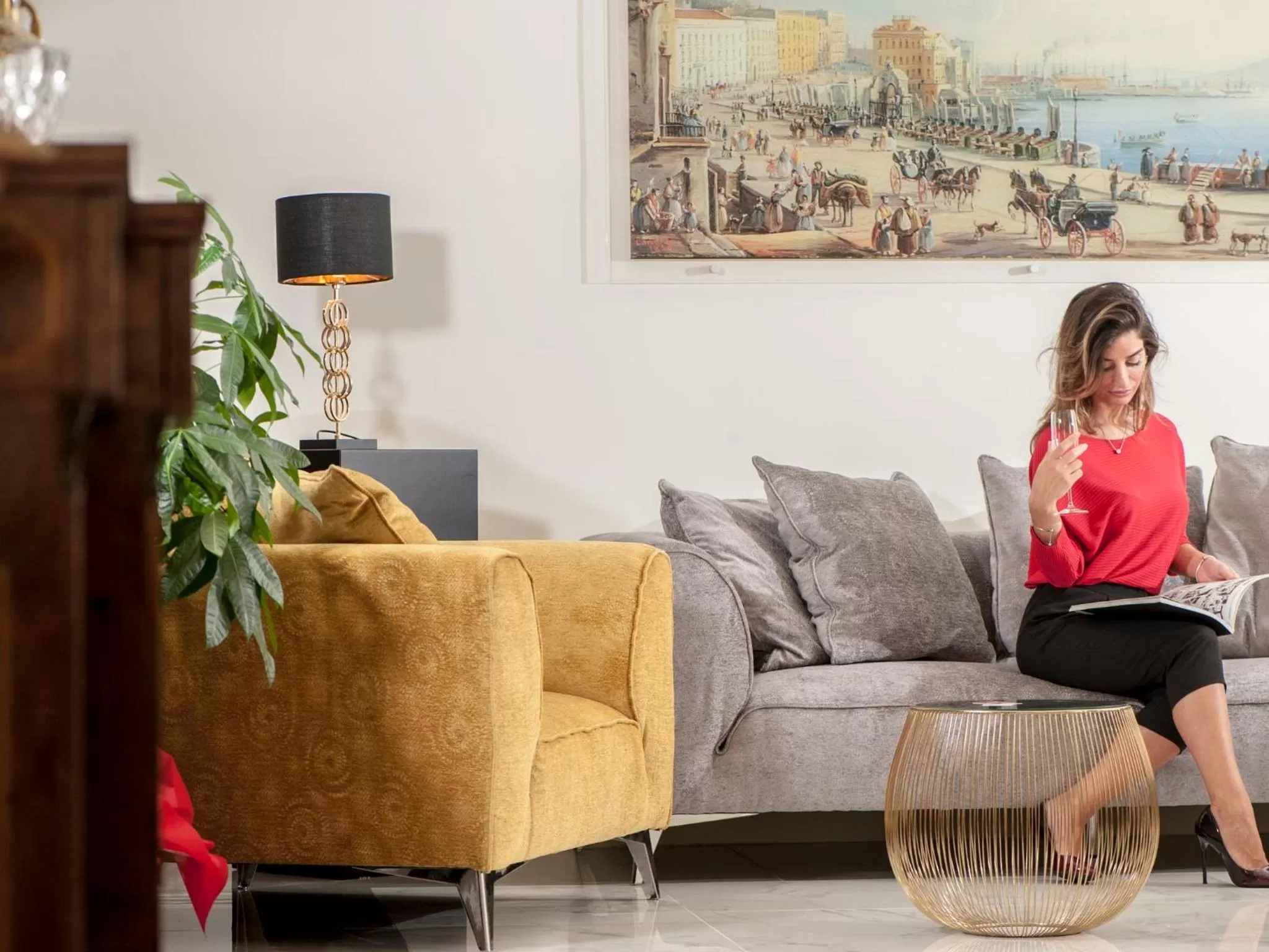 Seating area in Palazzo Firenze