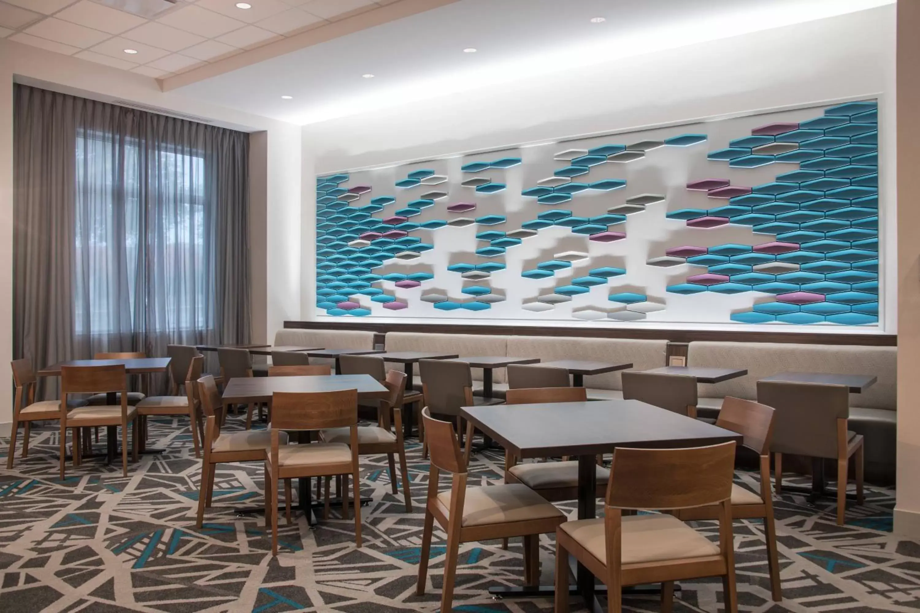 Breakfast, Restaurant/Places to Eat in Fairfield Inn & Suites by Marriott Dayton