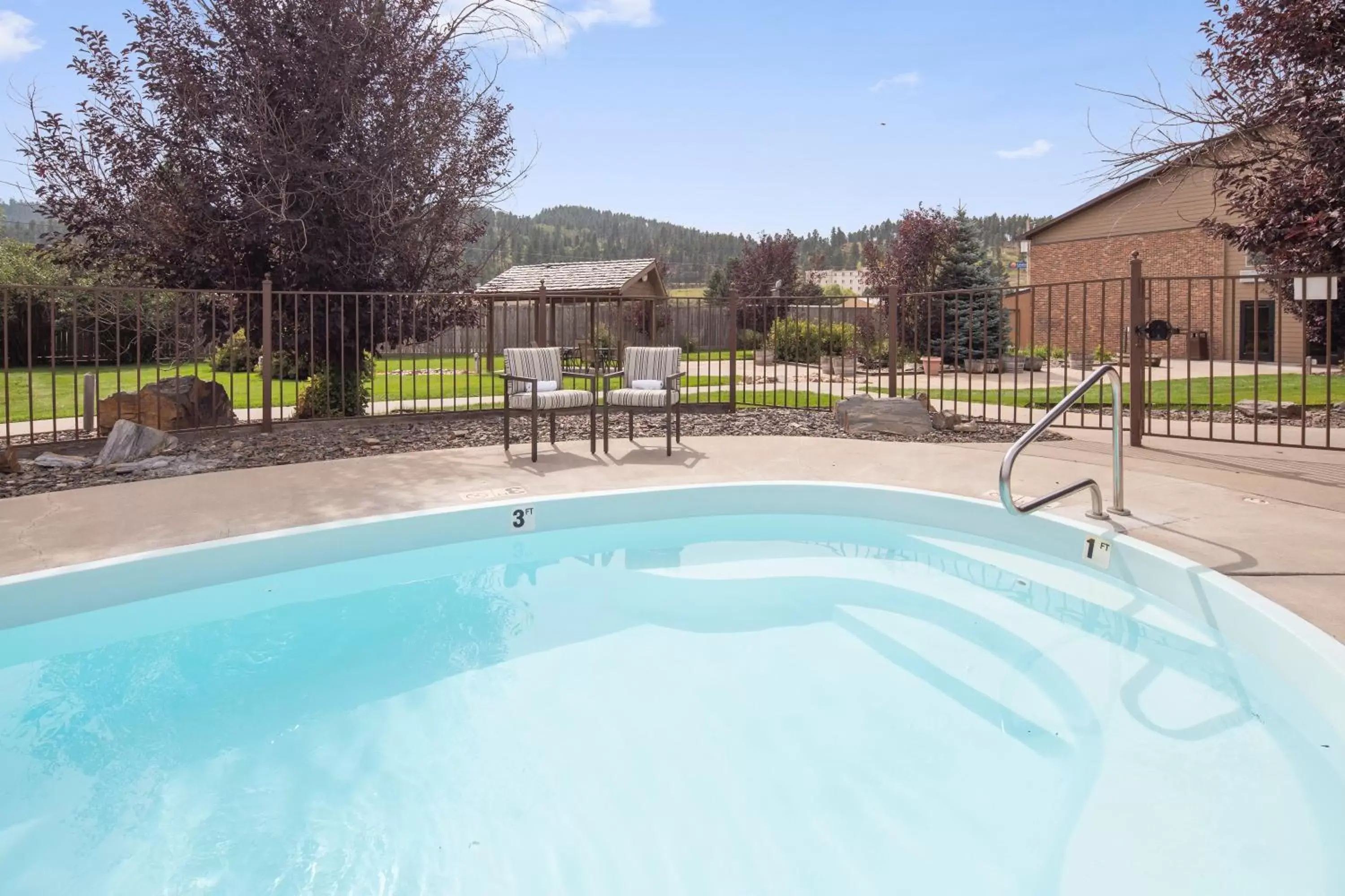 Swimming Pool in Best Western Golden Spike Inn & Suites