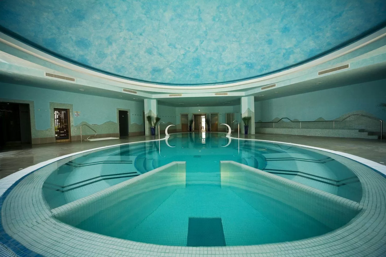 Hot Spring Bath in Gran Castillo Tagoro Family & Fun Playa Blanca