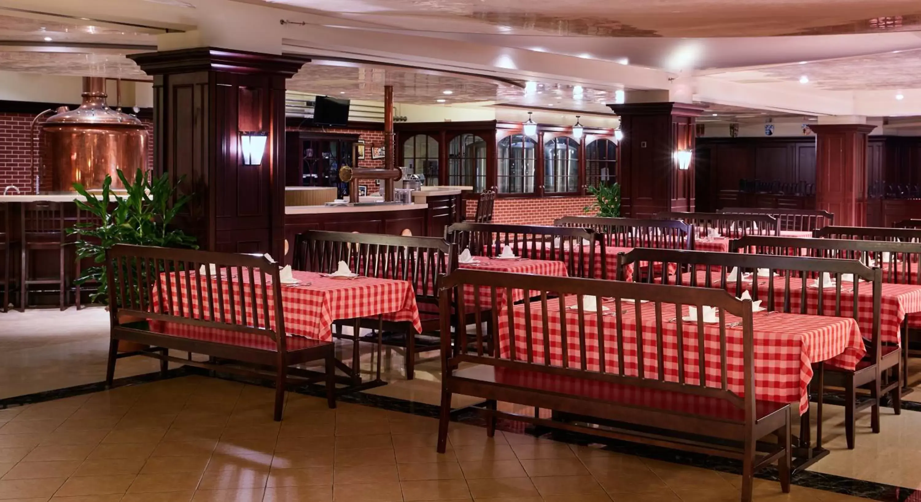 Restaurant/places to eat in InterContinental Hangzhou ICC by IHG Restaurant/places to eat in InterContinental Hangzhou ICC by IHG