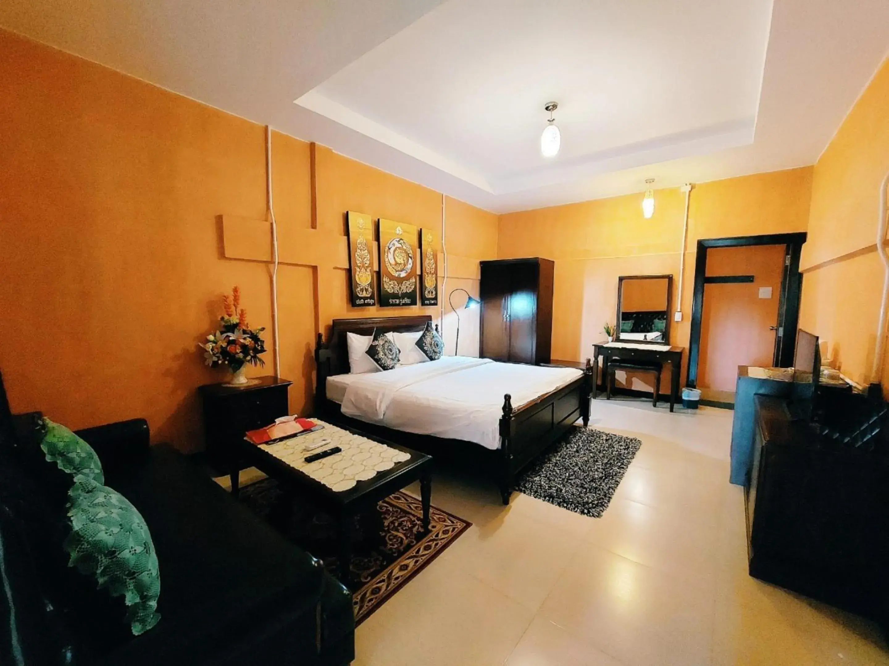 Suite with Spa Bath in Retro Box Hotel Chumphon Suite with Spa Bath in Retro Box Hotel Chumphon