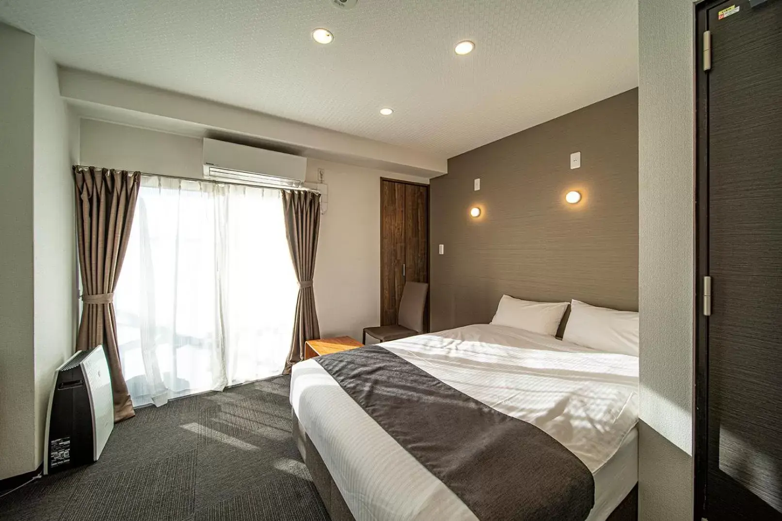 Bed in HOTEL STATE TENNOJI Bed in HOTEL STATE TENNOJI