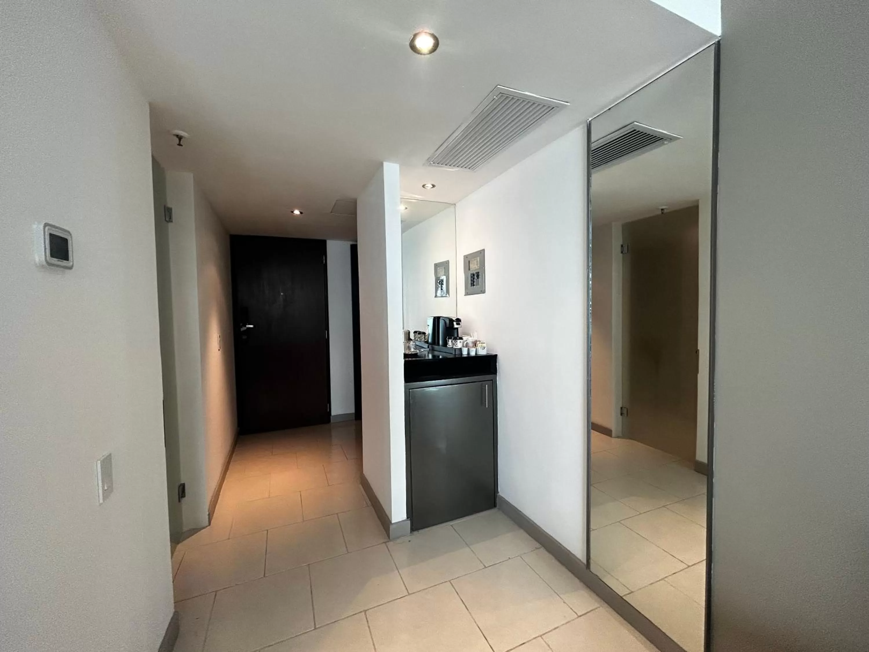 Kitchen or kitchenette in Decapolis Hotel Panama City