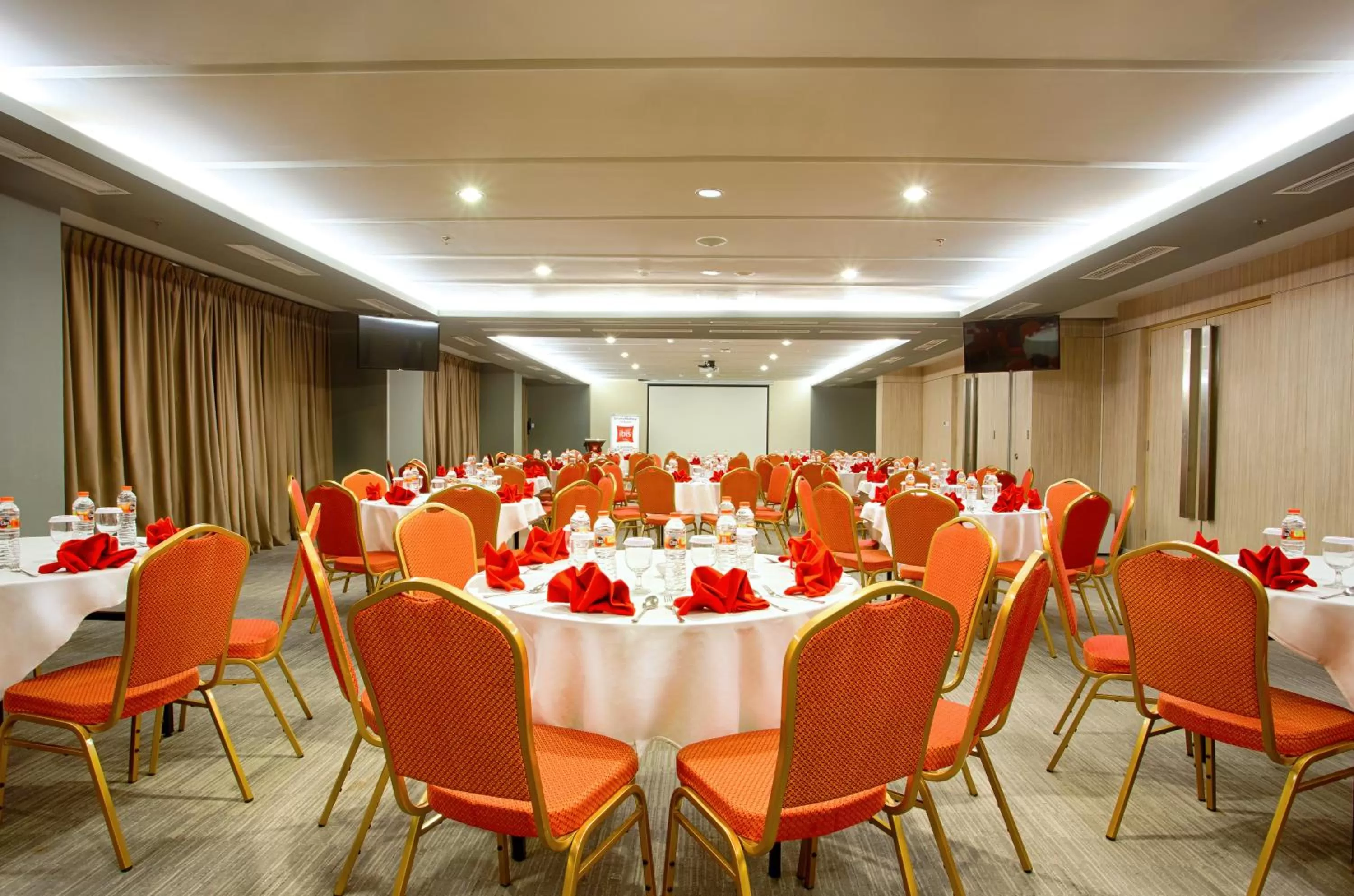 Meeting/conference room in Ibis Surabaya City Center