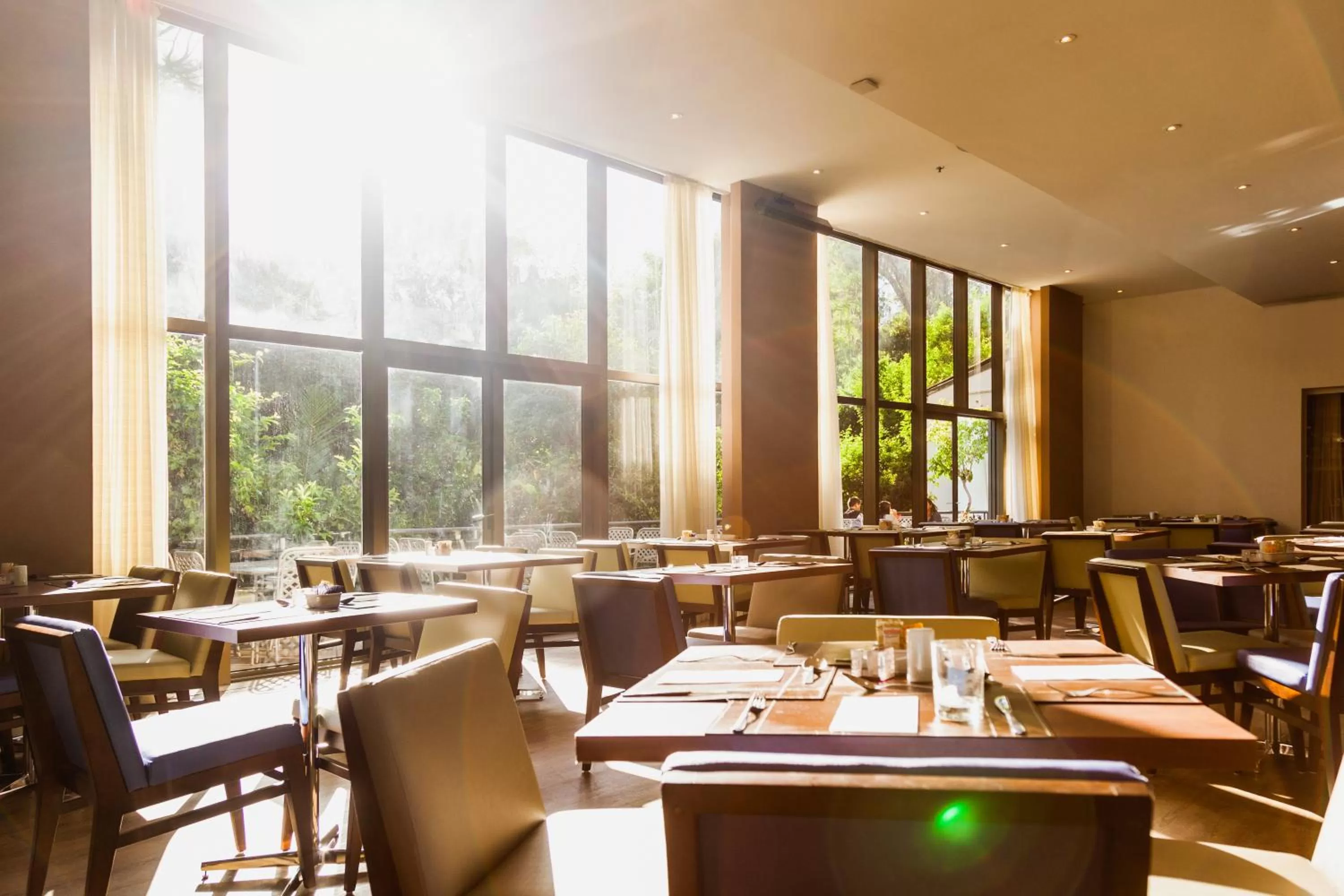 Restaurant/places to eat in Novotel Porto Alegre Tres Figueiras