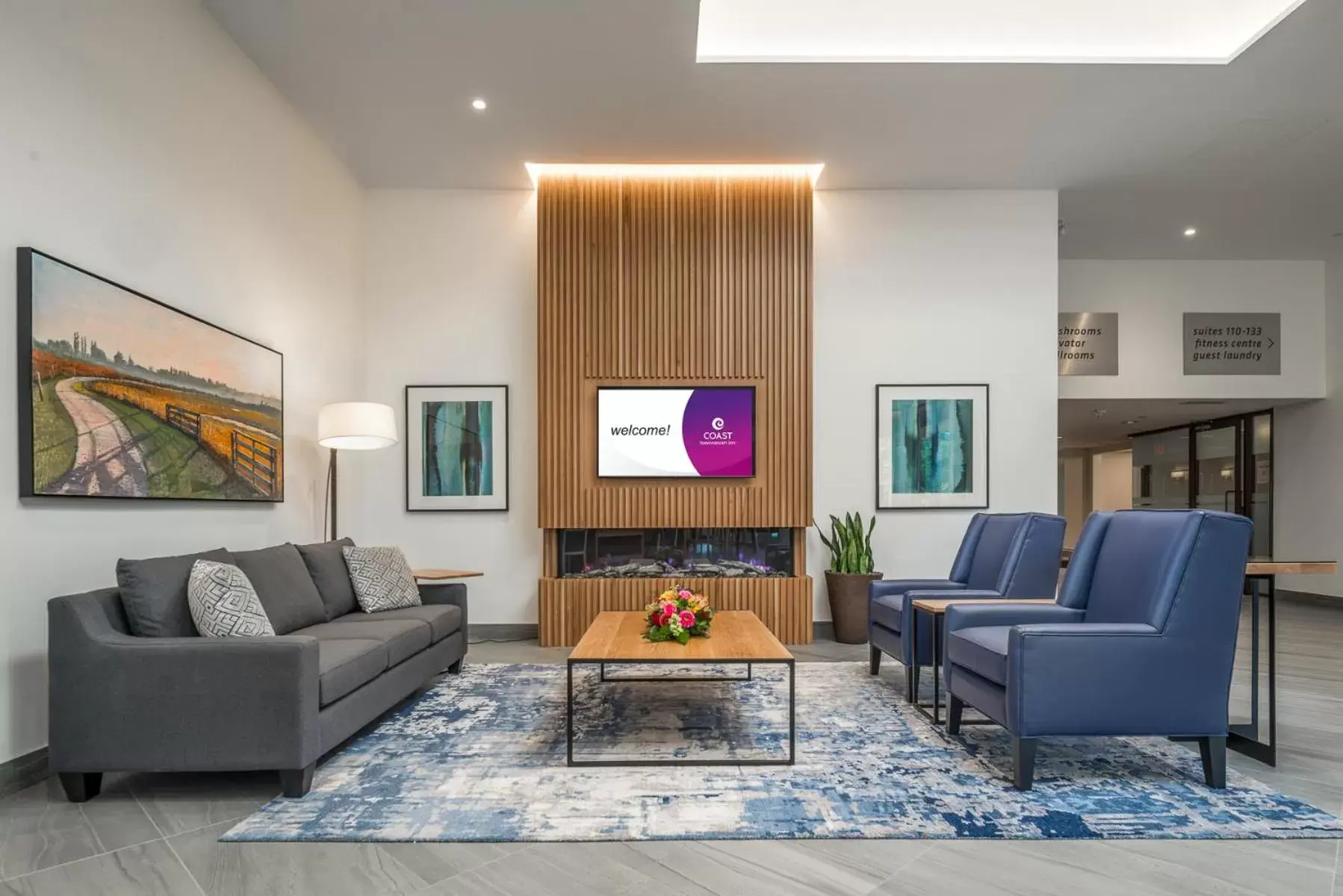 Lobby or reception in Coast Tsawwassen Inn Lobby or reception in Coast Tsawwassen Inn