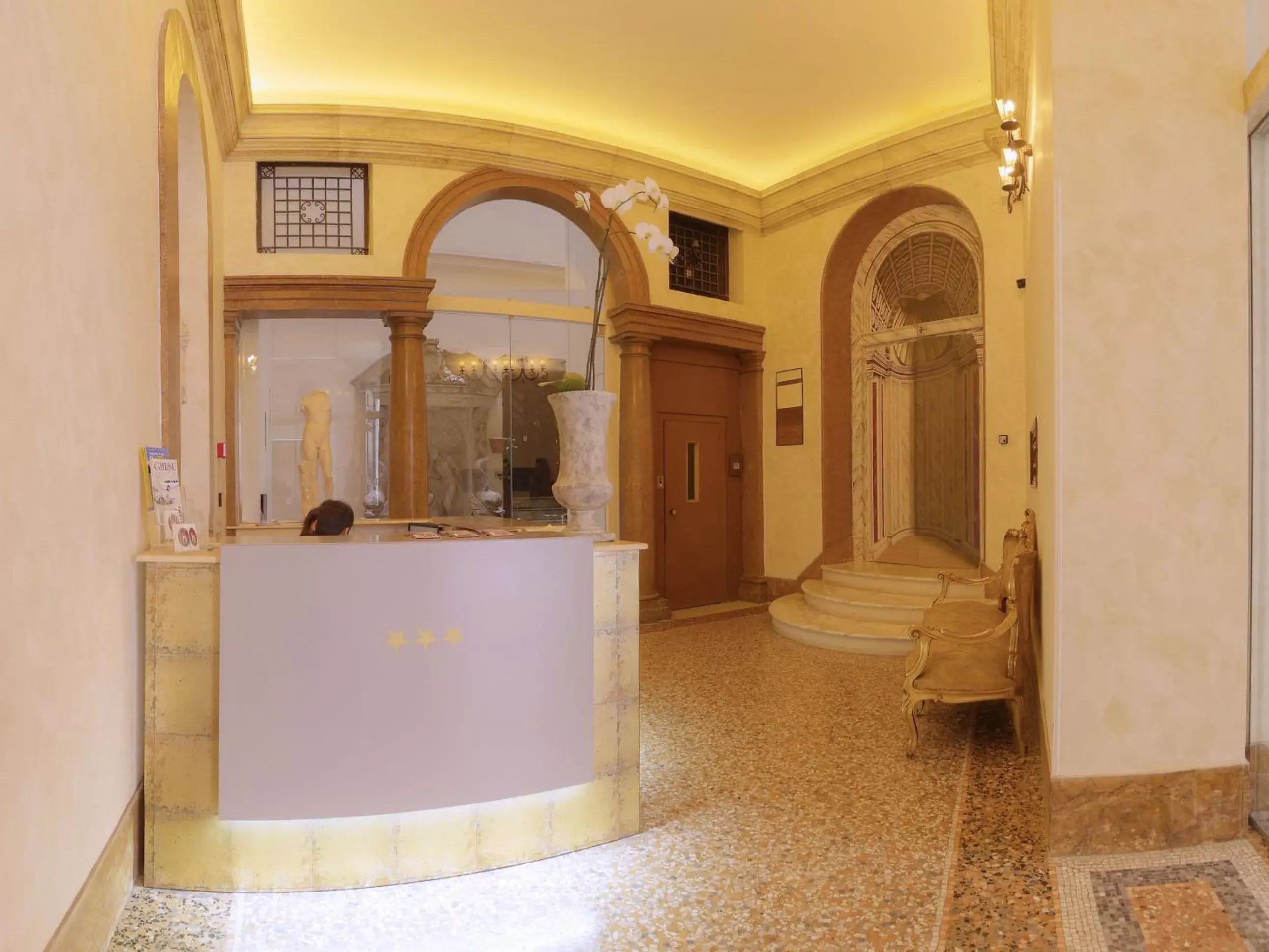 Lobby or reception in Antica Dimora Delle Cinque Lune