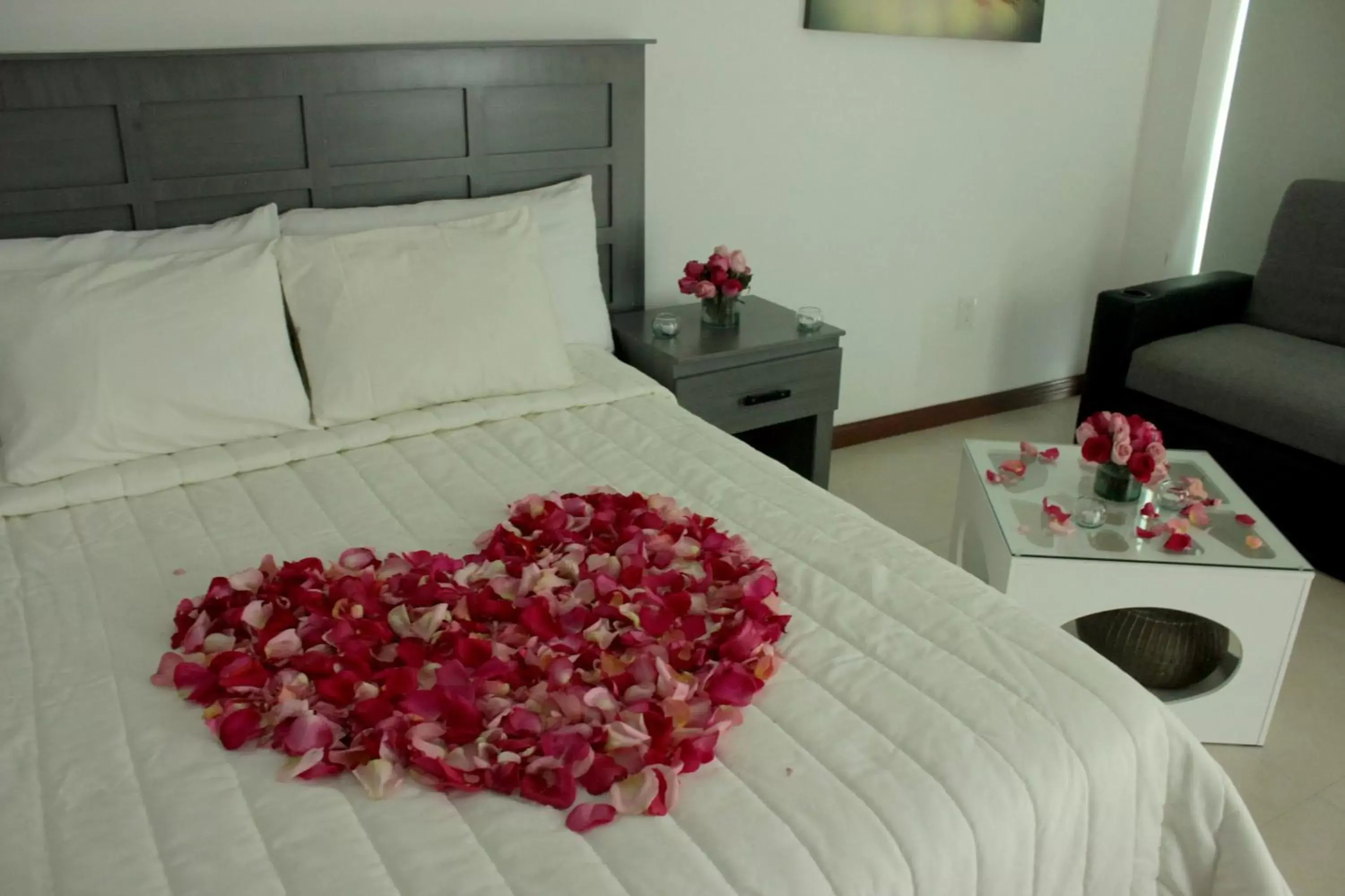 Bed in Grand Gardenia