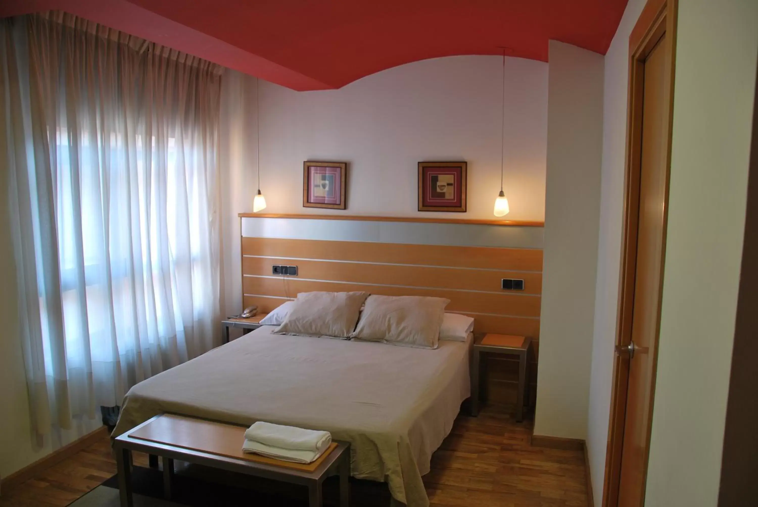 Photo of the whole room, Bed in Hotel Trefacio