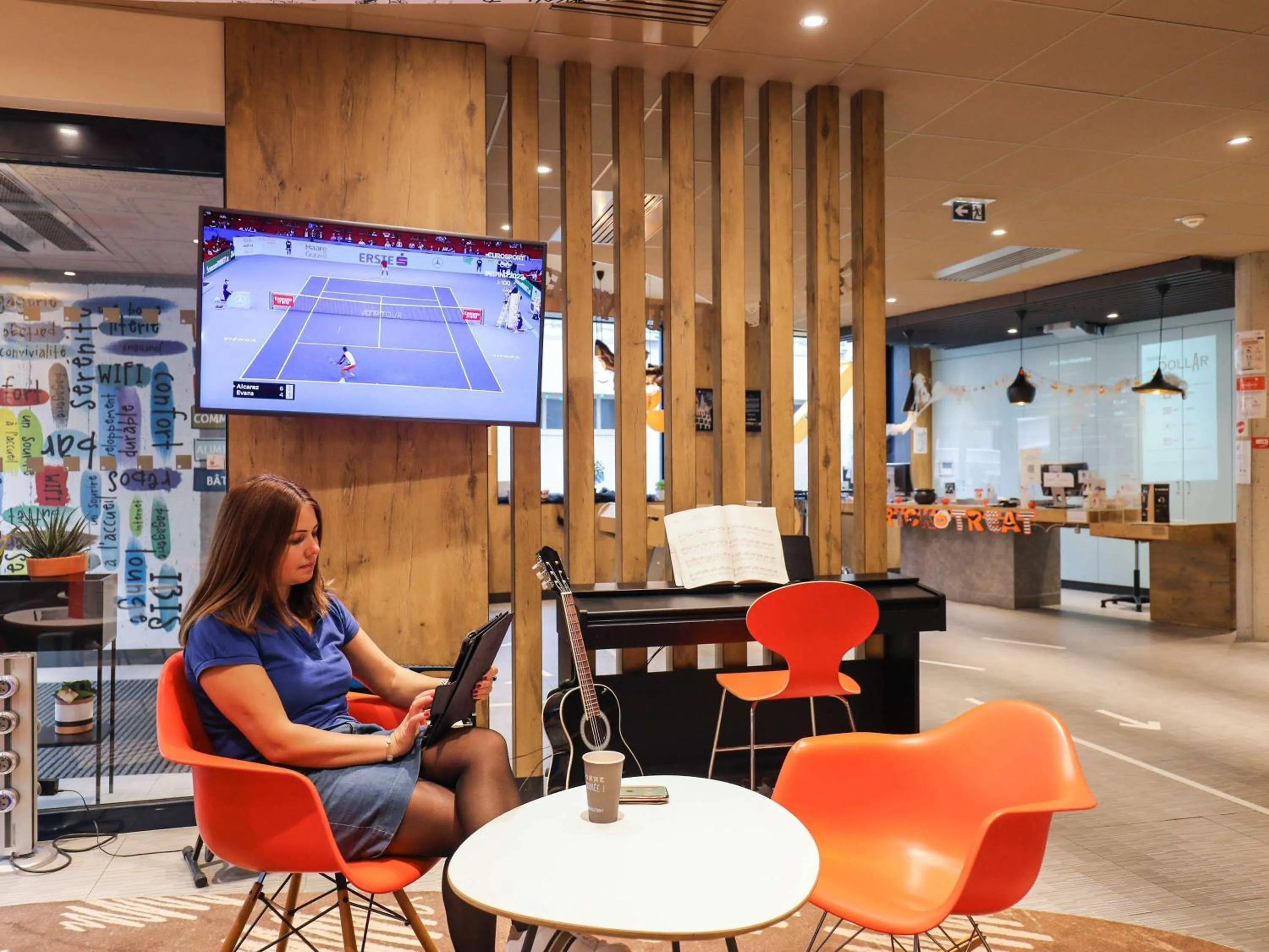 Property building in ibis Saint Germain en Laye Centre