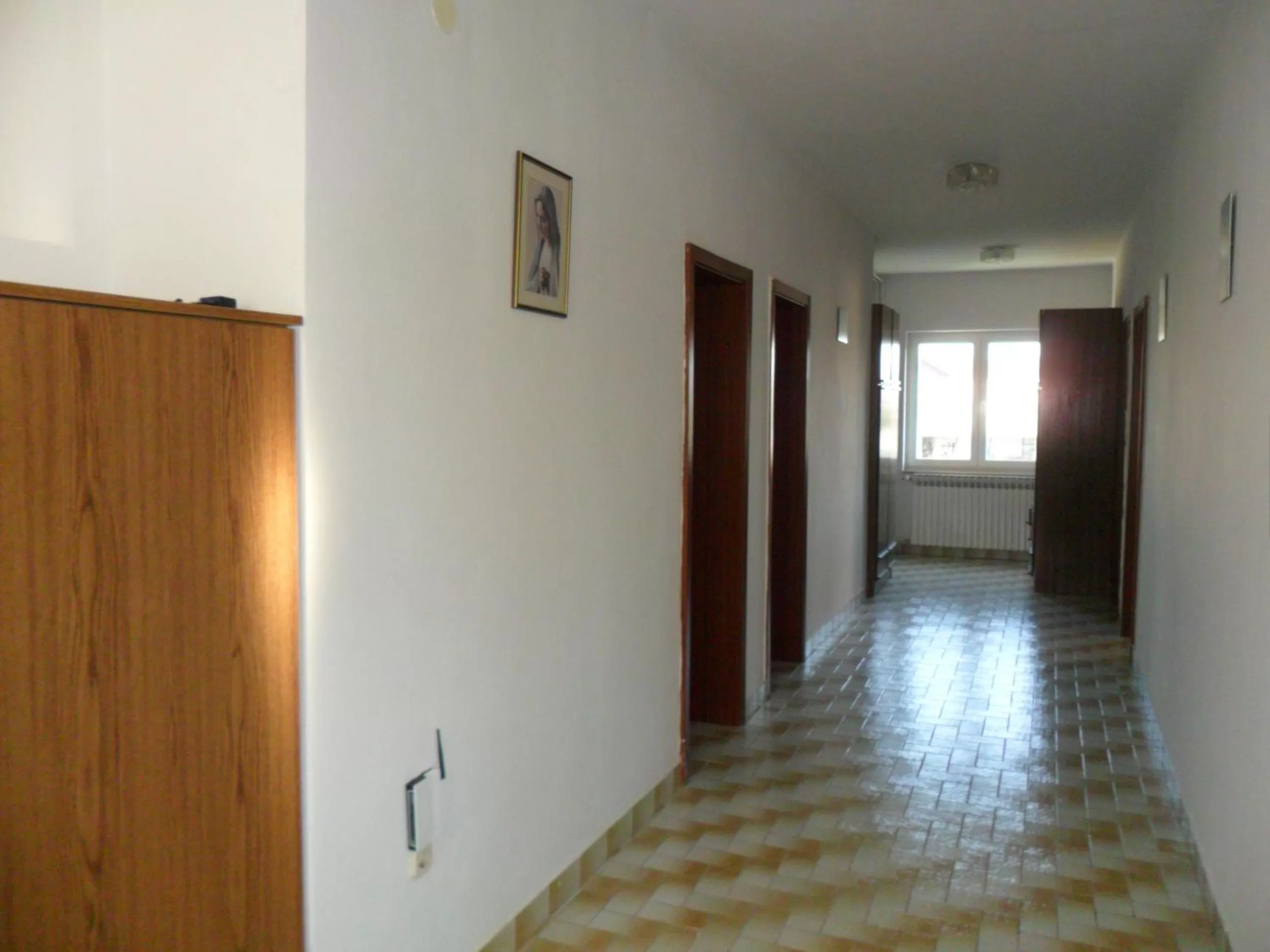 Area and facilities in Sobe u kucanstvu MBM