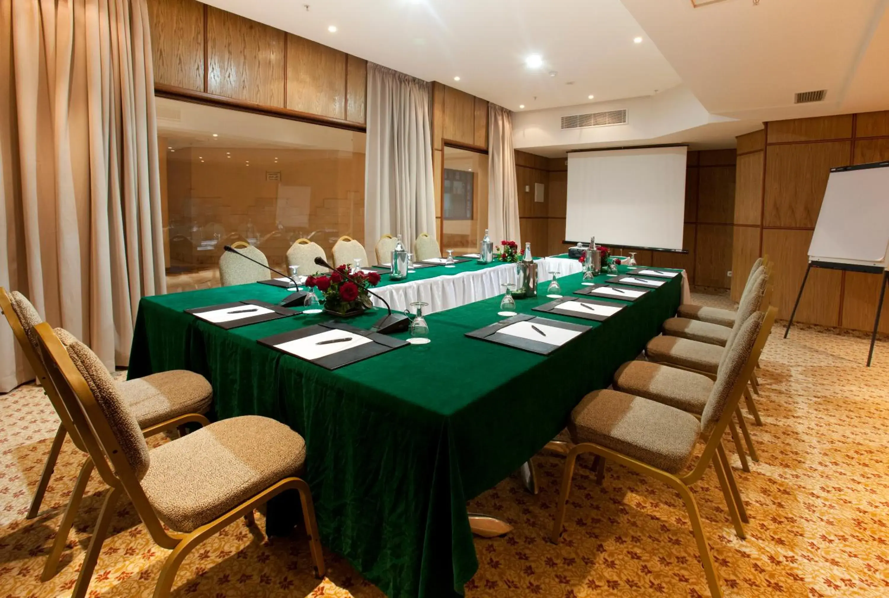 Banquet/Function facilities in Regency Tunis Hotel