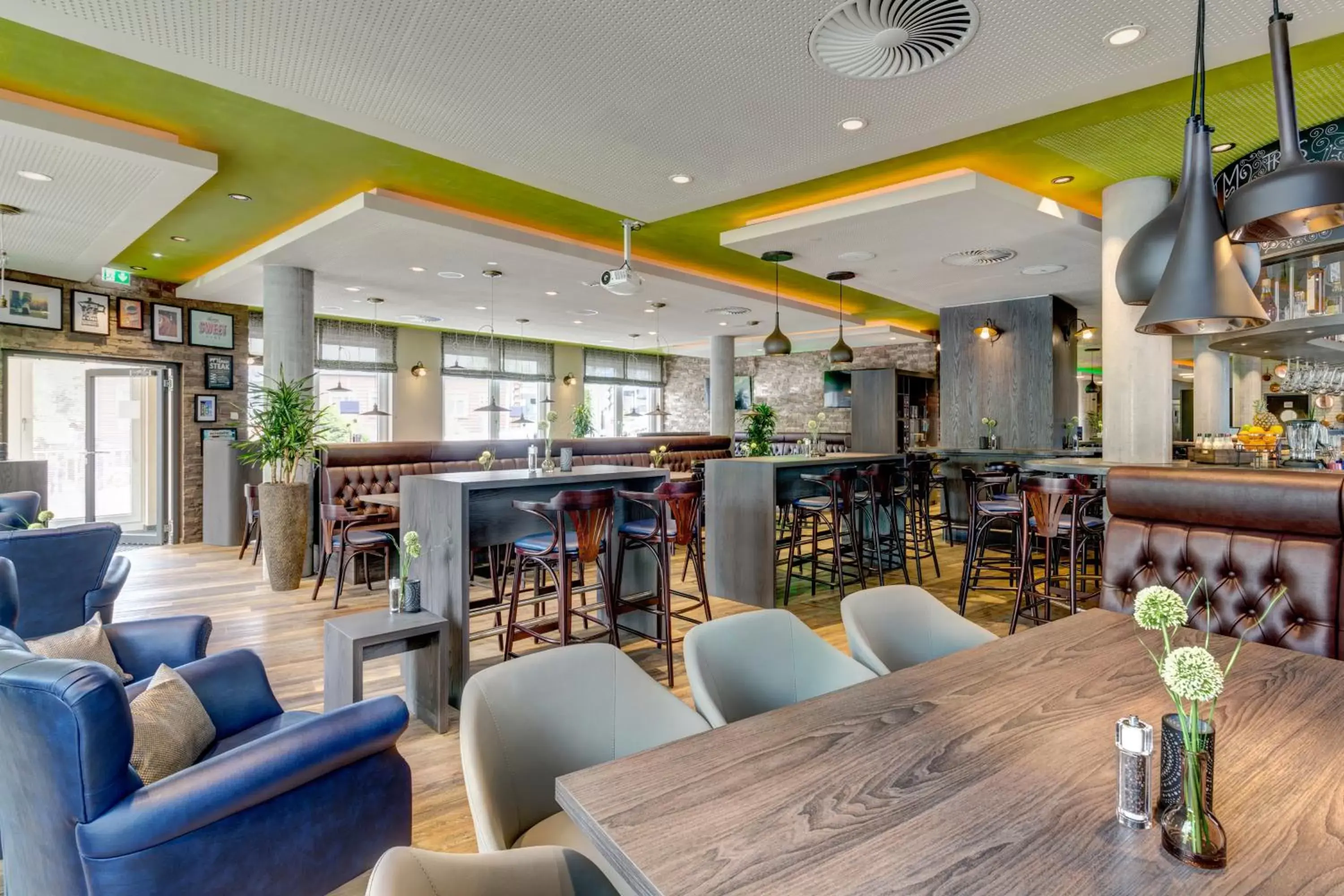 Restaurant/Places to Eat in ibis Styles Tuebingen