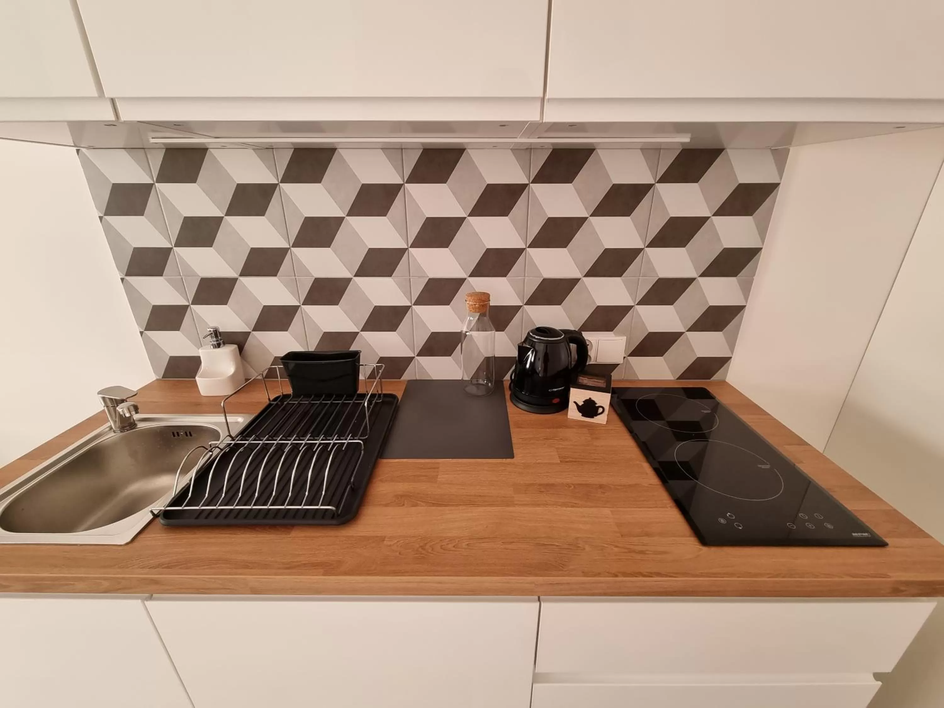 Kitchen or kitchenette, Kitchen/Kitchenette in Apartamenty Katowice Stawowa 5