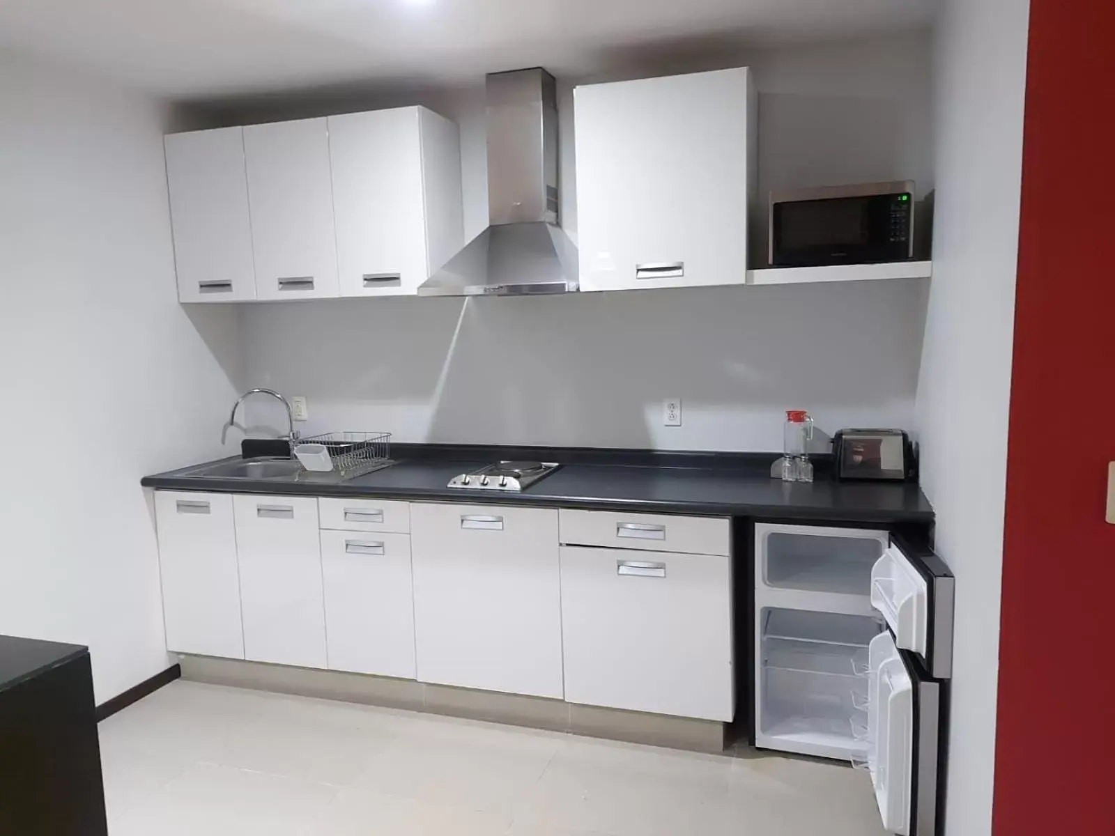 minibar, Kitchen/Kitchenette in Capital Luxury Apartments & Offices