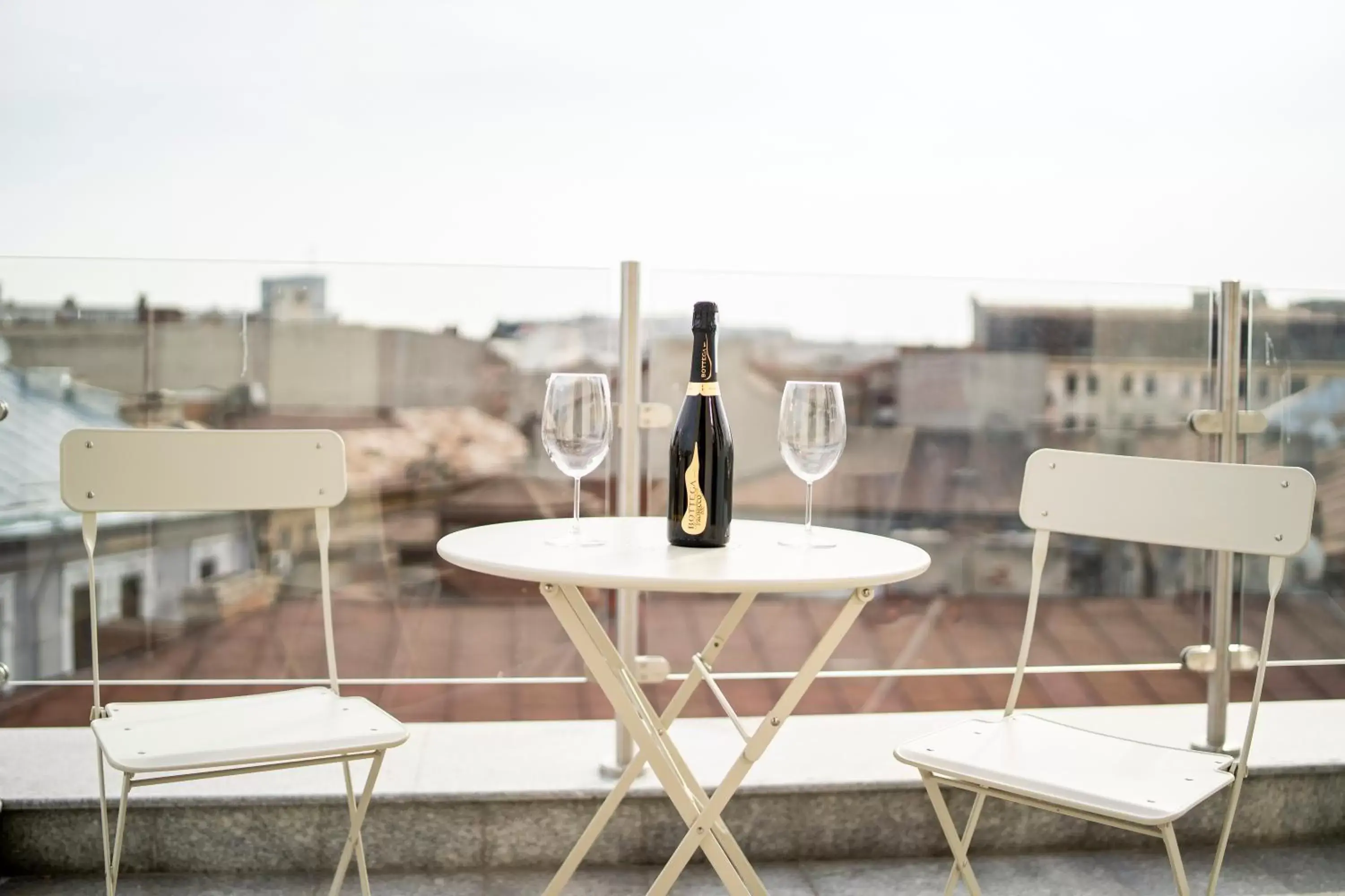 View (from property/room) in New Era Hotel Old Town Party Zone Bucharest- parking with fee nearby - NOT at the hotel ! View (from property/room) in New Era Hotel Old Town Party Zone Bucharest- parking with fee nearby - NOT at the hotel !