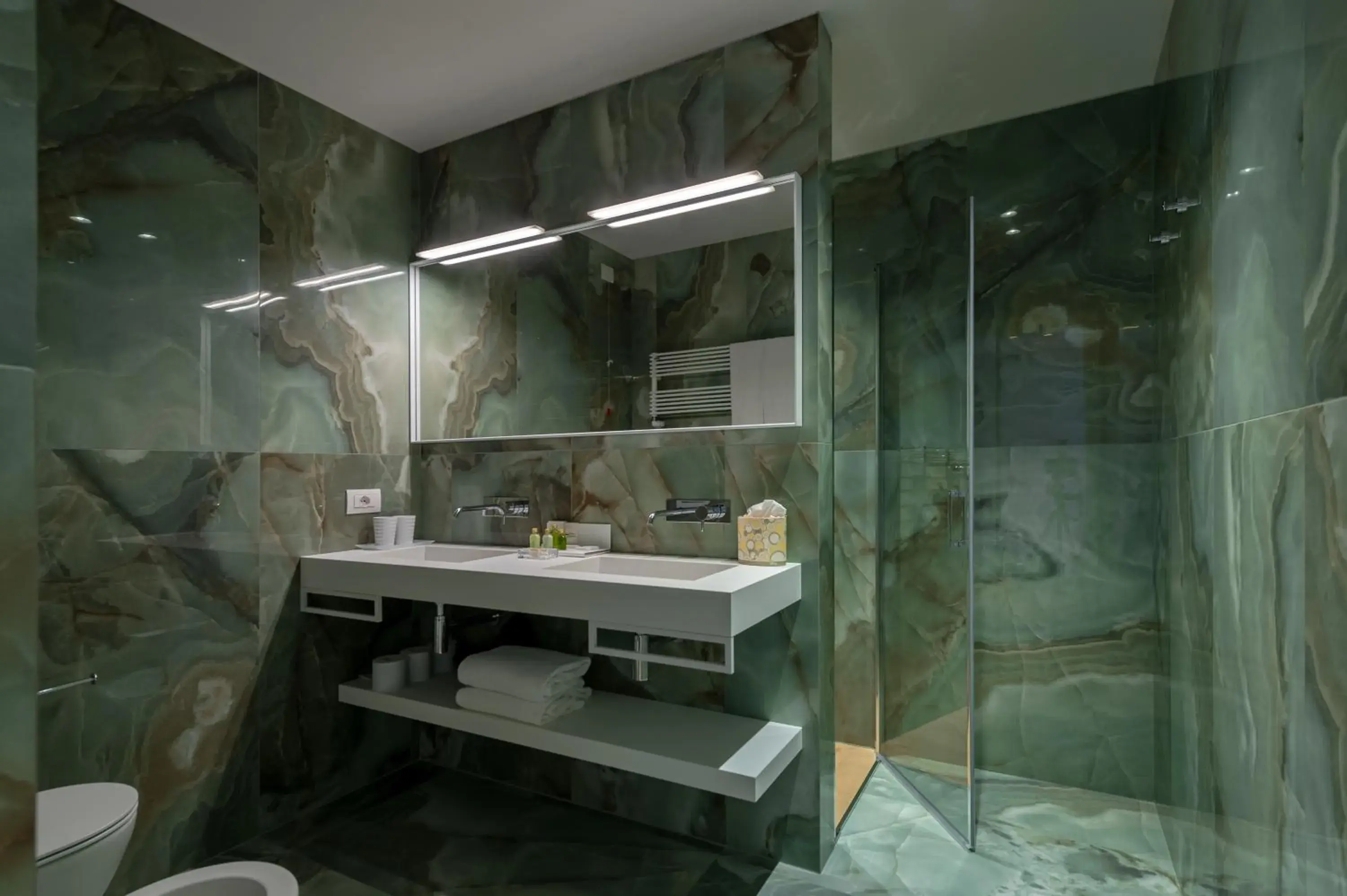 Shower, Bathroom in Olivi Hotel & Natural Spa