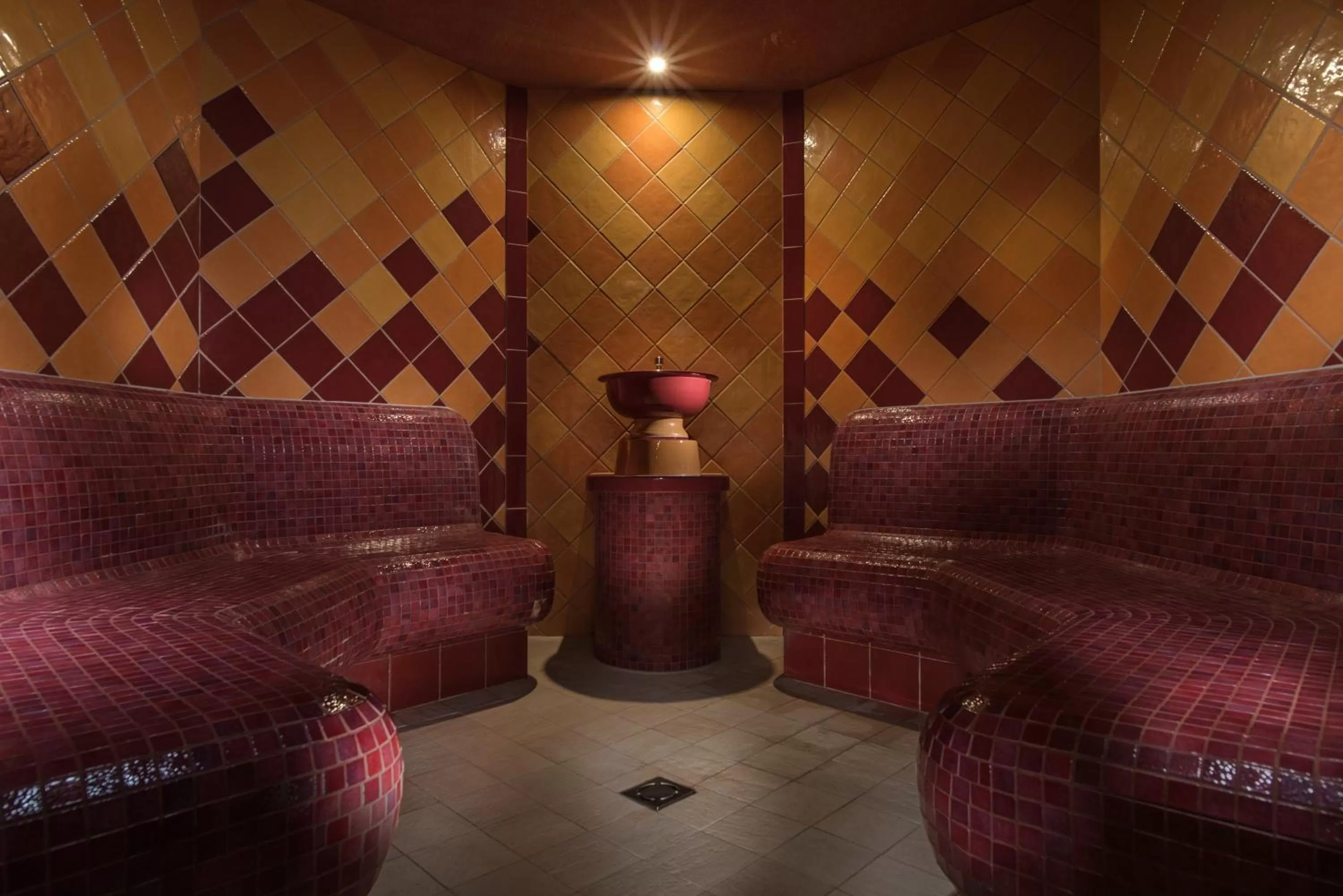 Steam room in Rosslyn Dimyat Hotel Varna