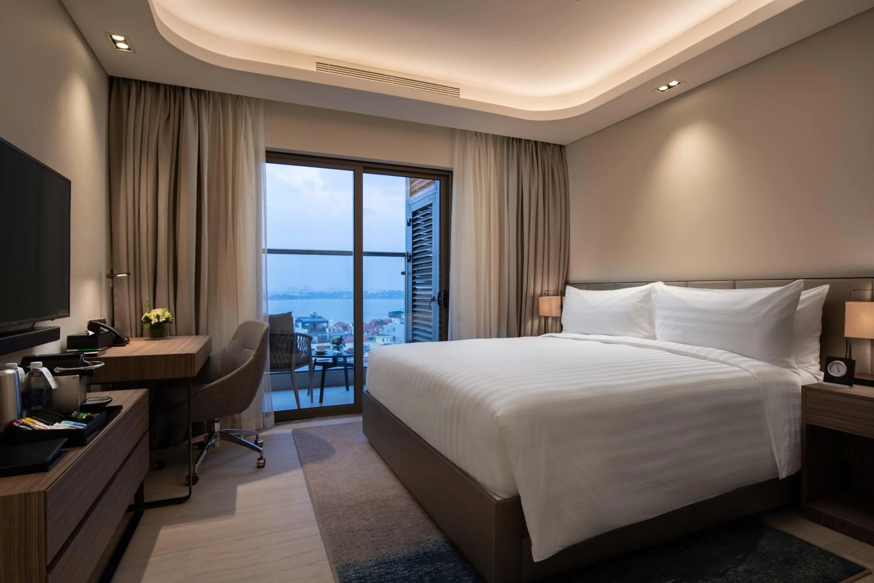 Bedroom, Bed in Oakwood Residence Hanoi