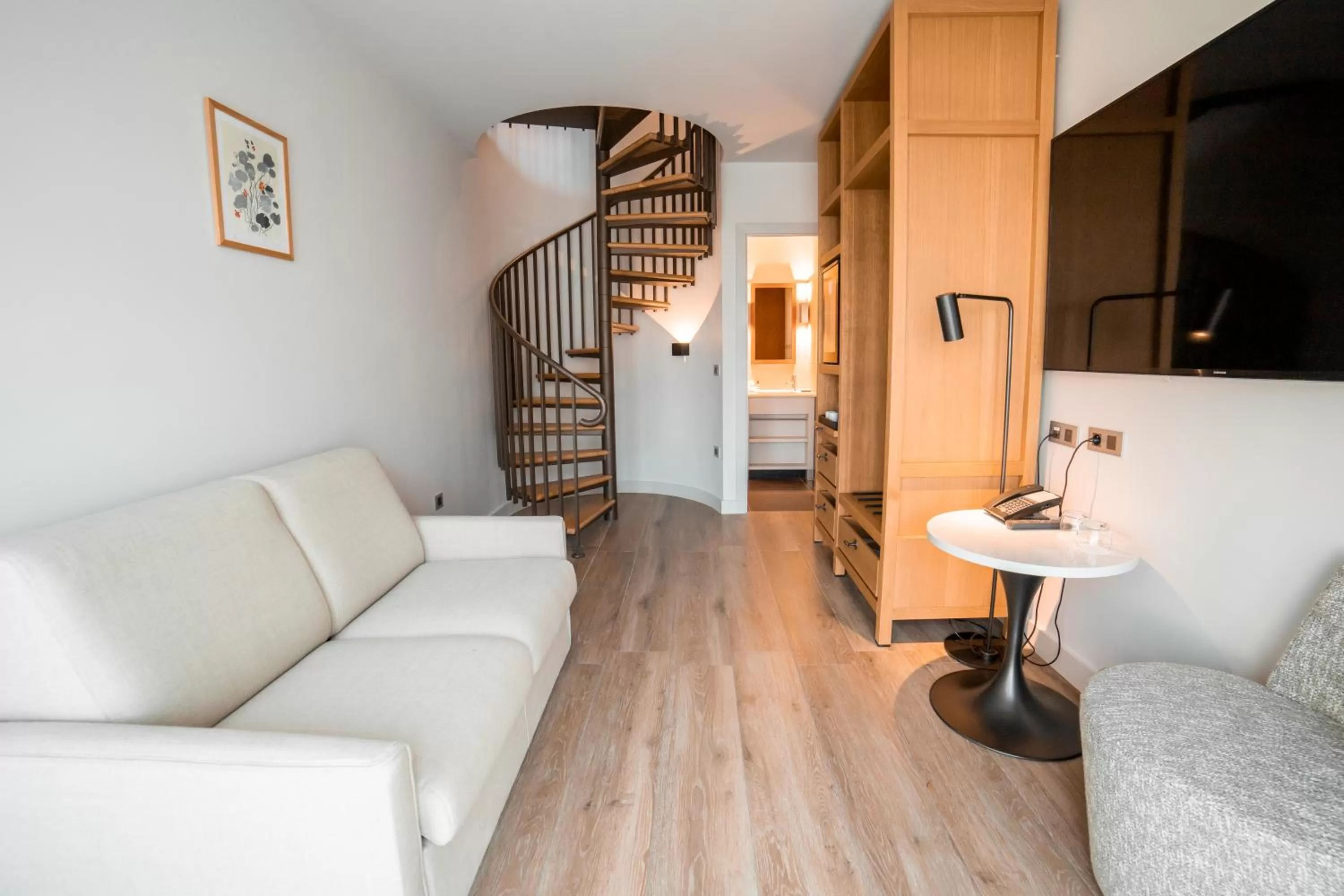 TV and multimedia in Le Grand Pavillon Chantilly