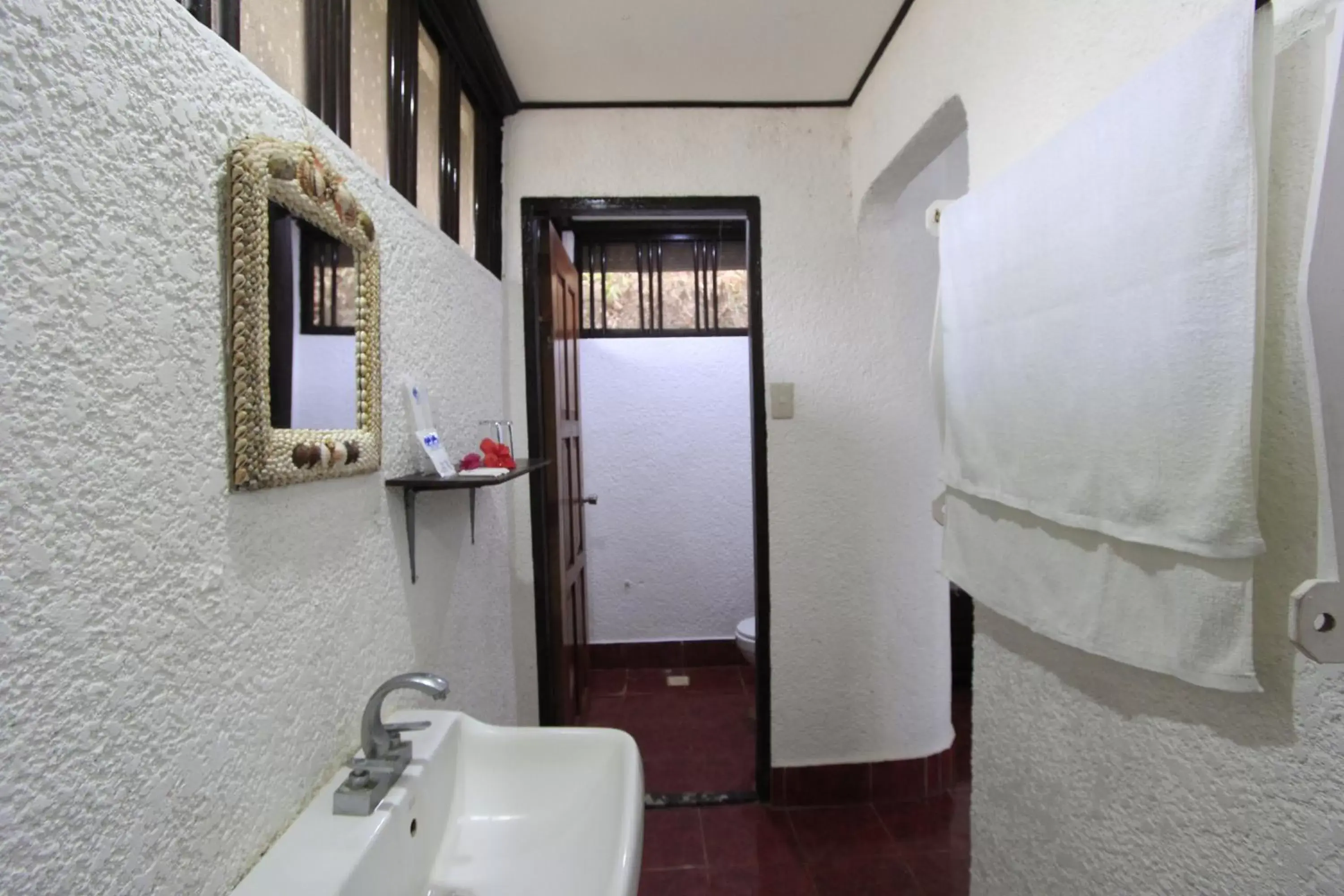 Bathroom in Discovery Island Resort