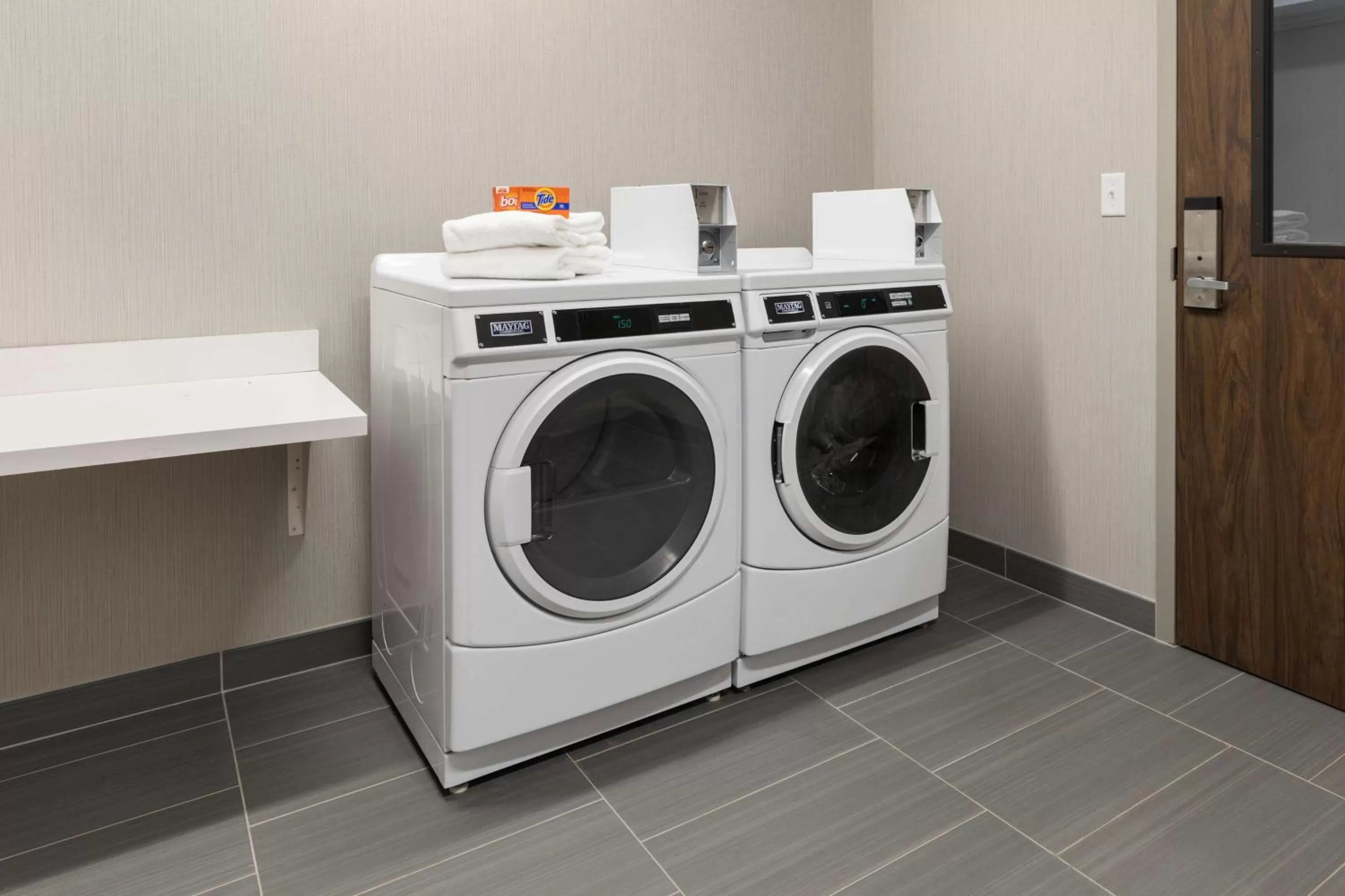 Property building in Hampton Inn Circleville, Oh