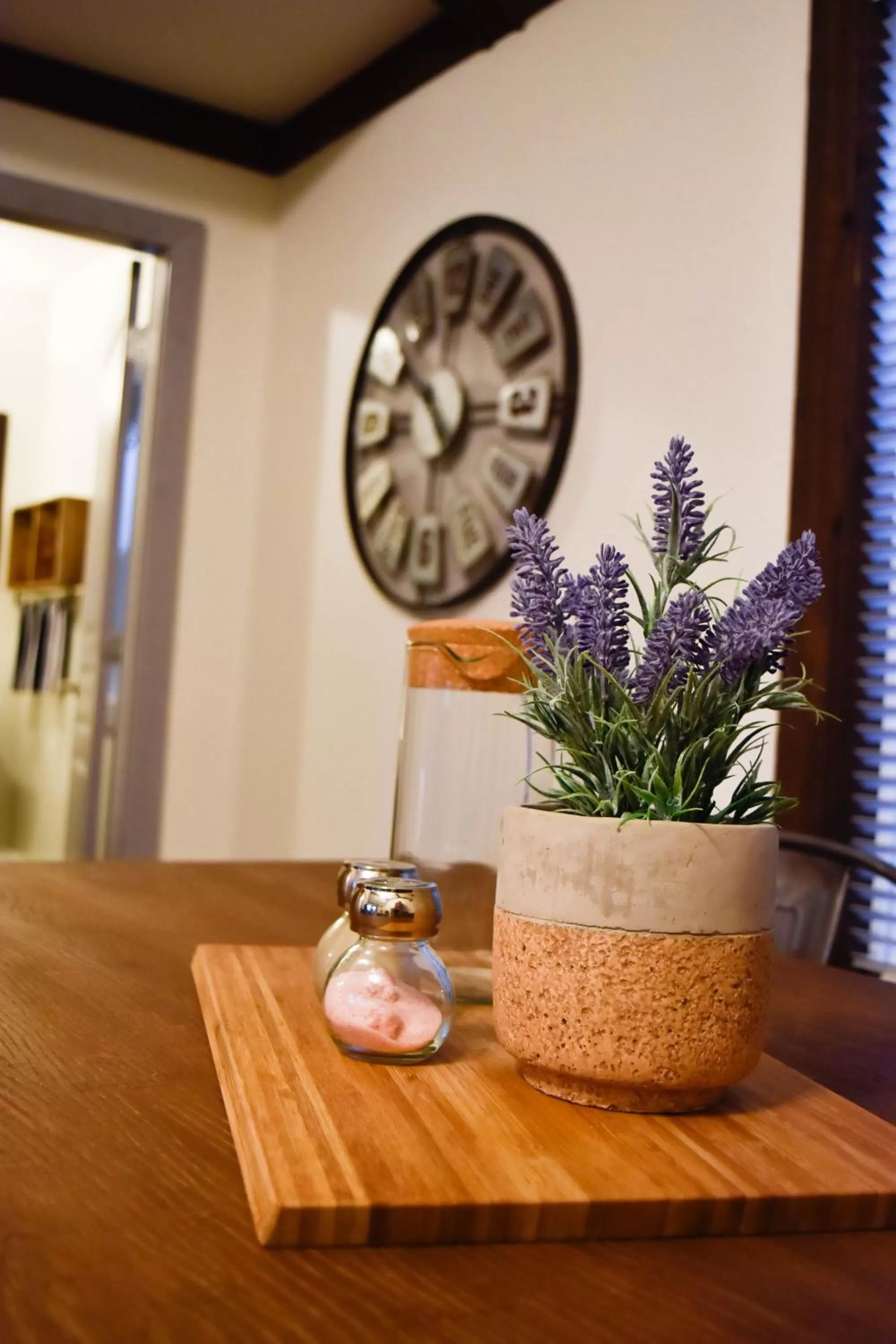 Decorative detail in Bramblebank Cottages