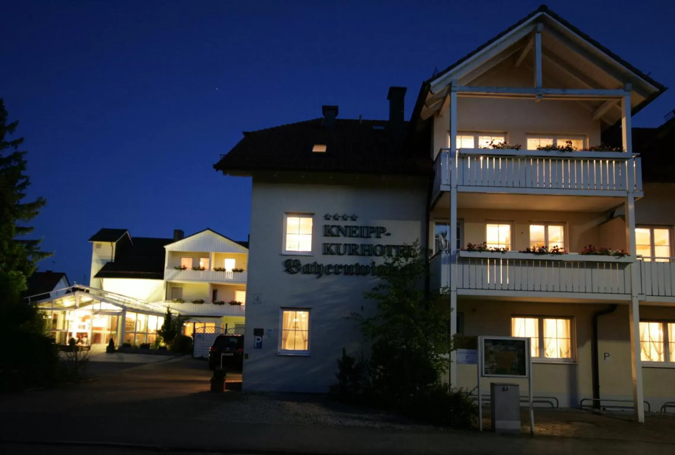 Facade/entrance, Property Building in Hotel Bayernwinkel - Yoga & Ayurveda