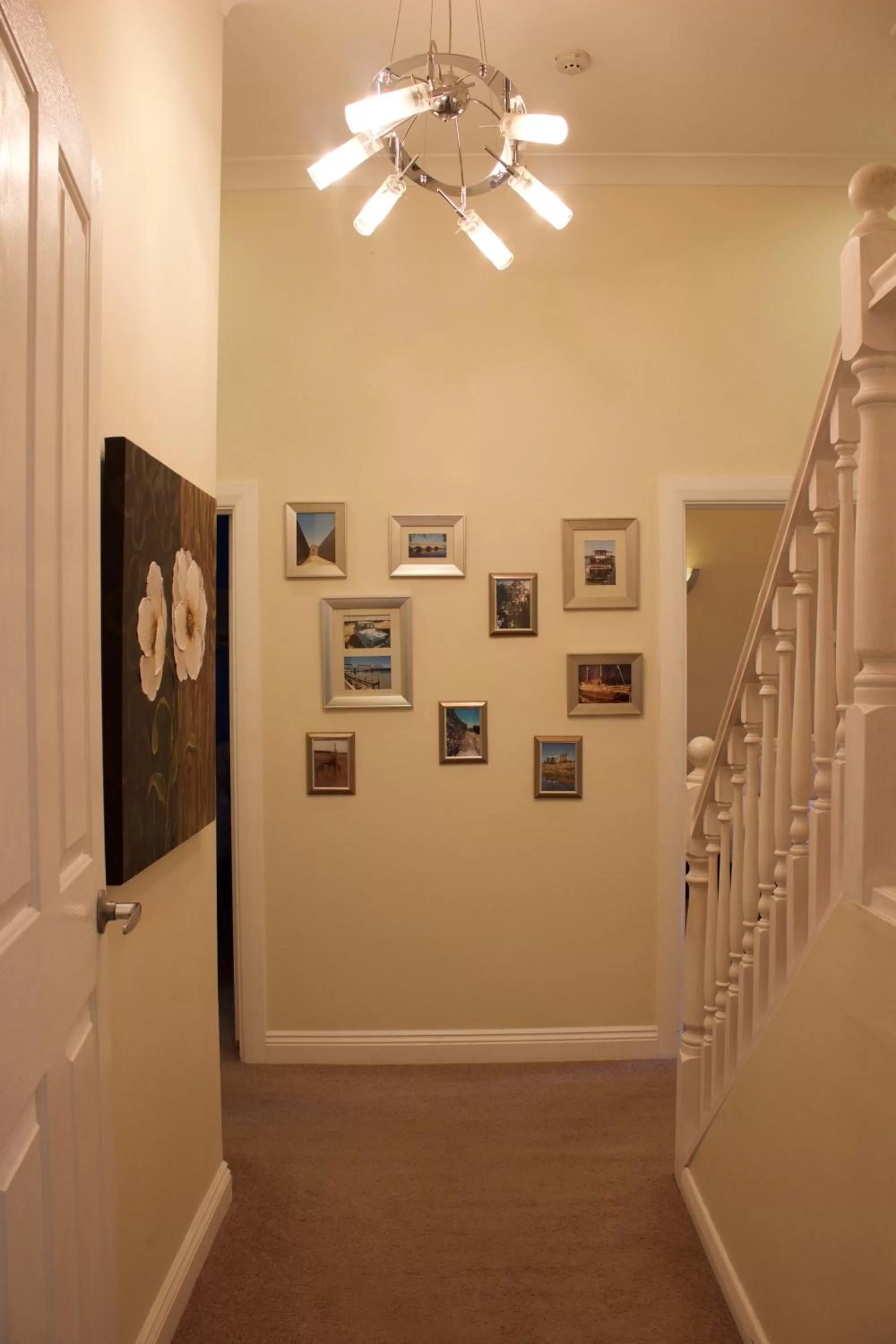 Decorative detail in Balcony On Sixth Lodge