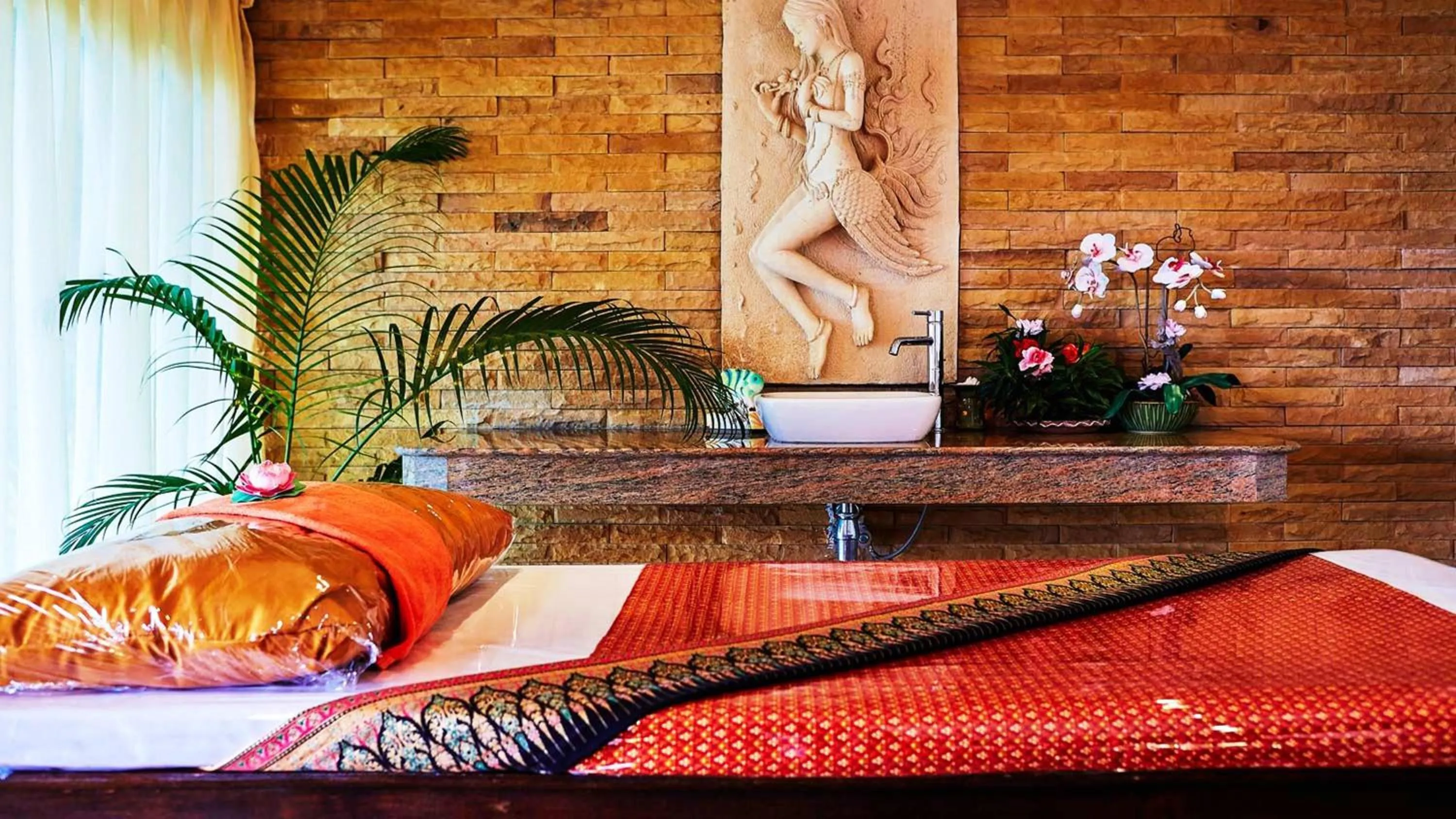 Spa and wellness centre/facilities in Samui Bayview Resort & Spa - SHA Plus