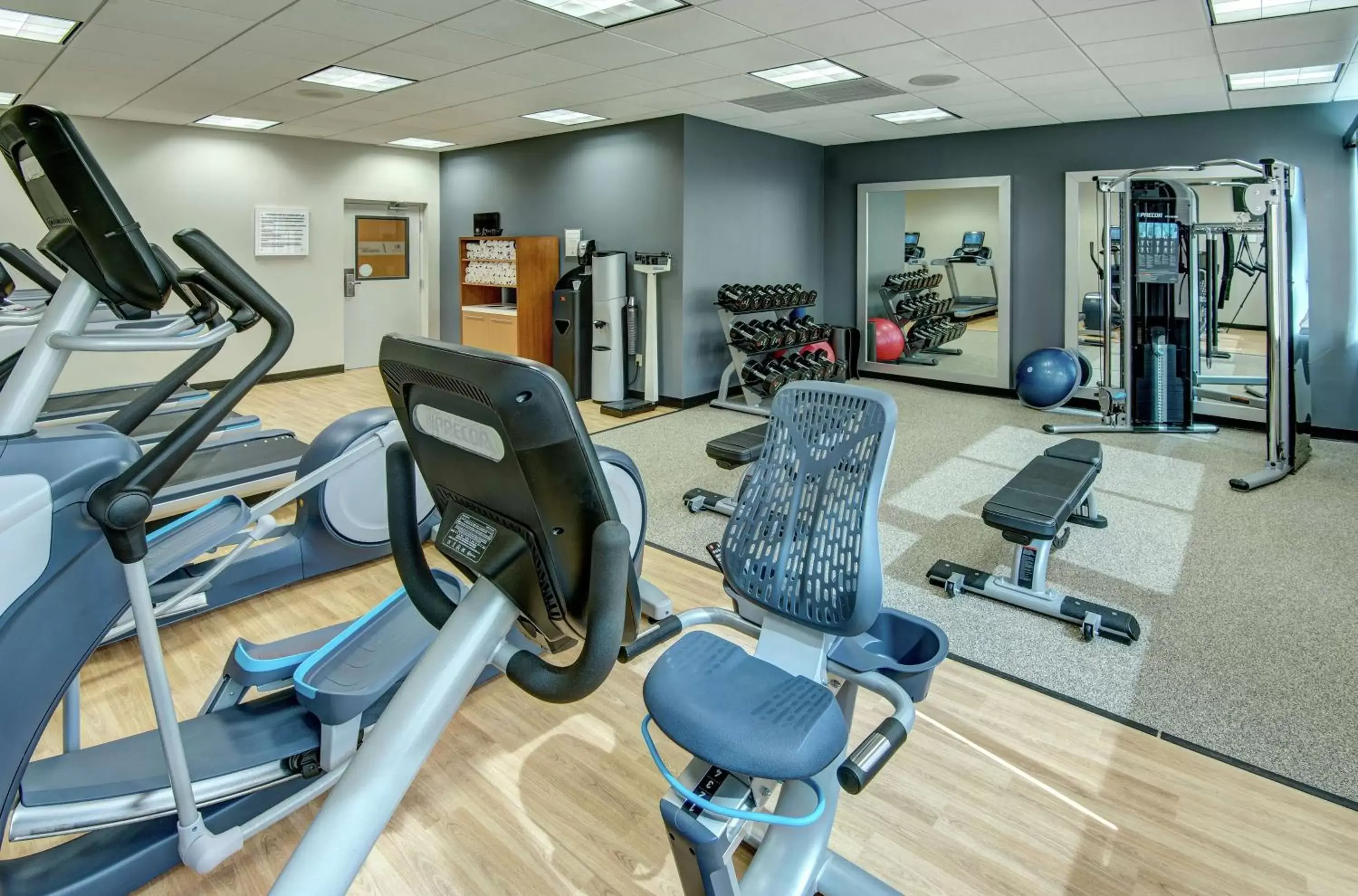 Fitness centre/facilities, Fitness Center/Facilities in DoubleTree by Hilton Tinton Falls-Eatontown