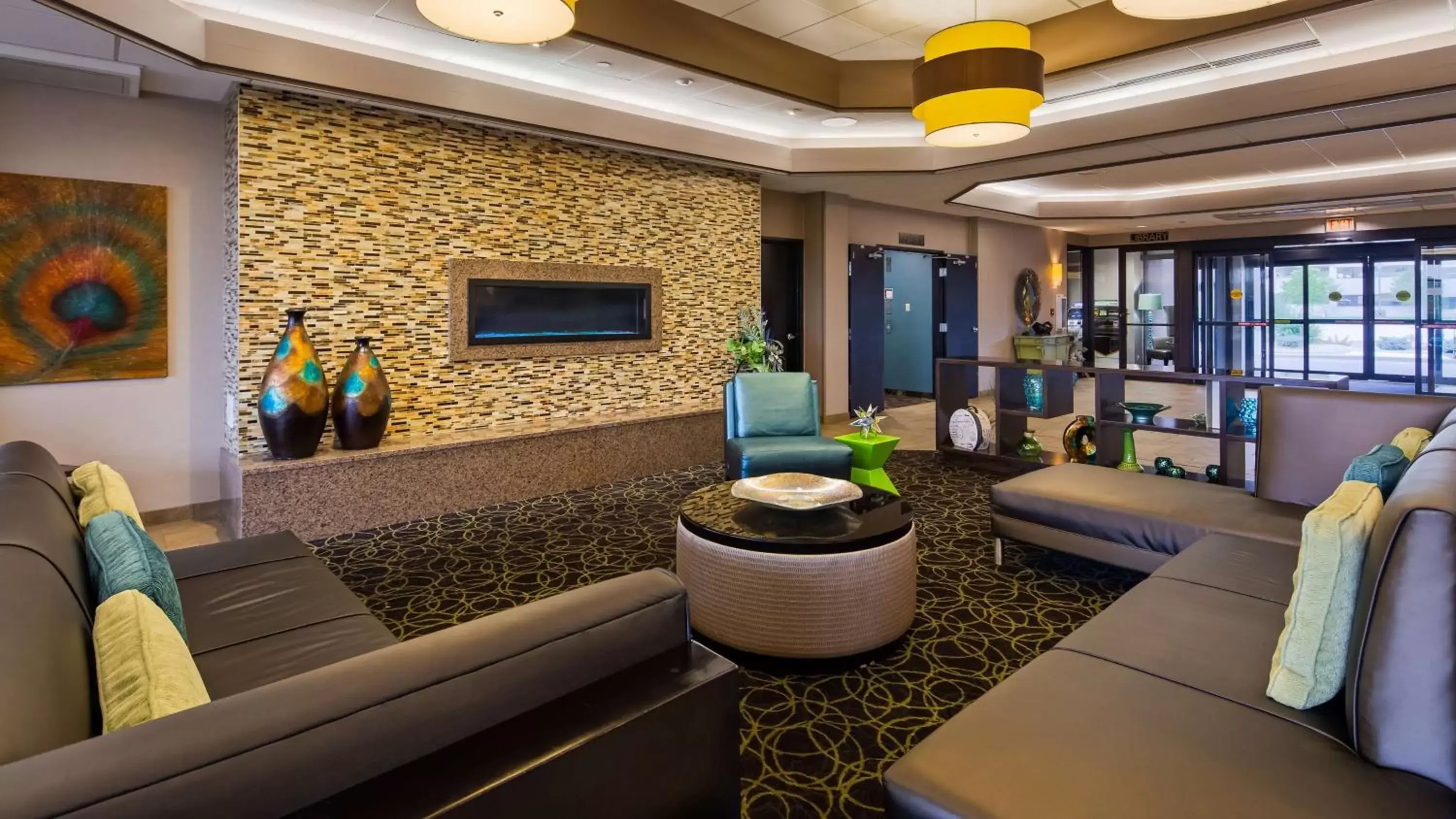 Lobby or reception, Lounge/Bar in Best Western Plus Kelly Inn