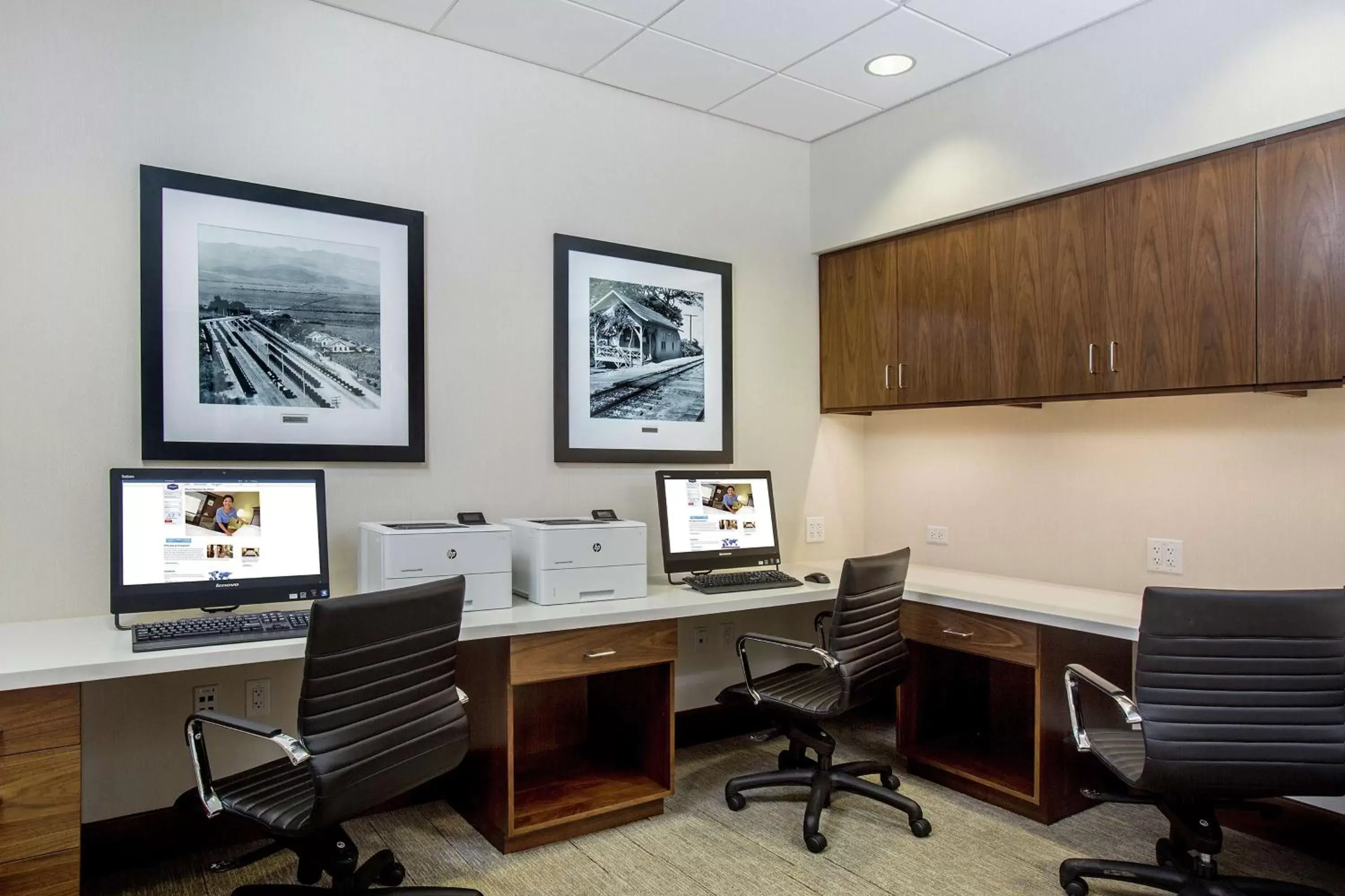 Business facilities, Business Area/Conference Room in Hampton Inn & Suites Oahu/Kapolei, HI - FREE Breakfast