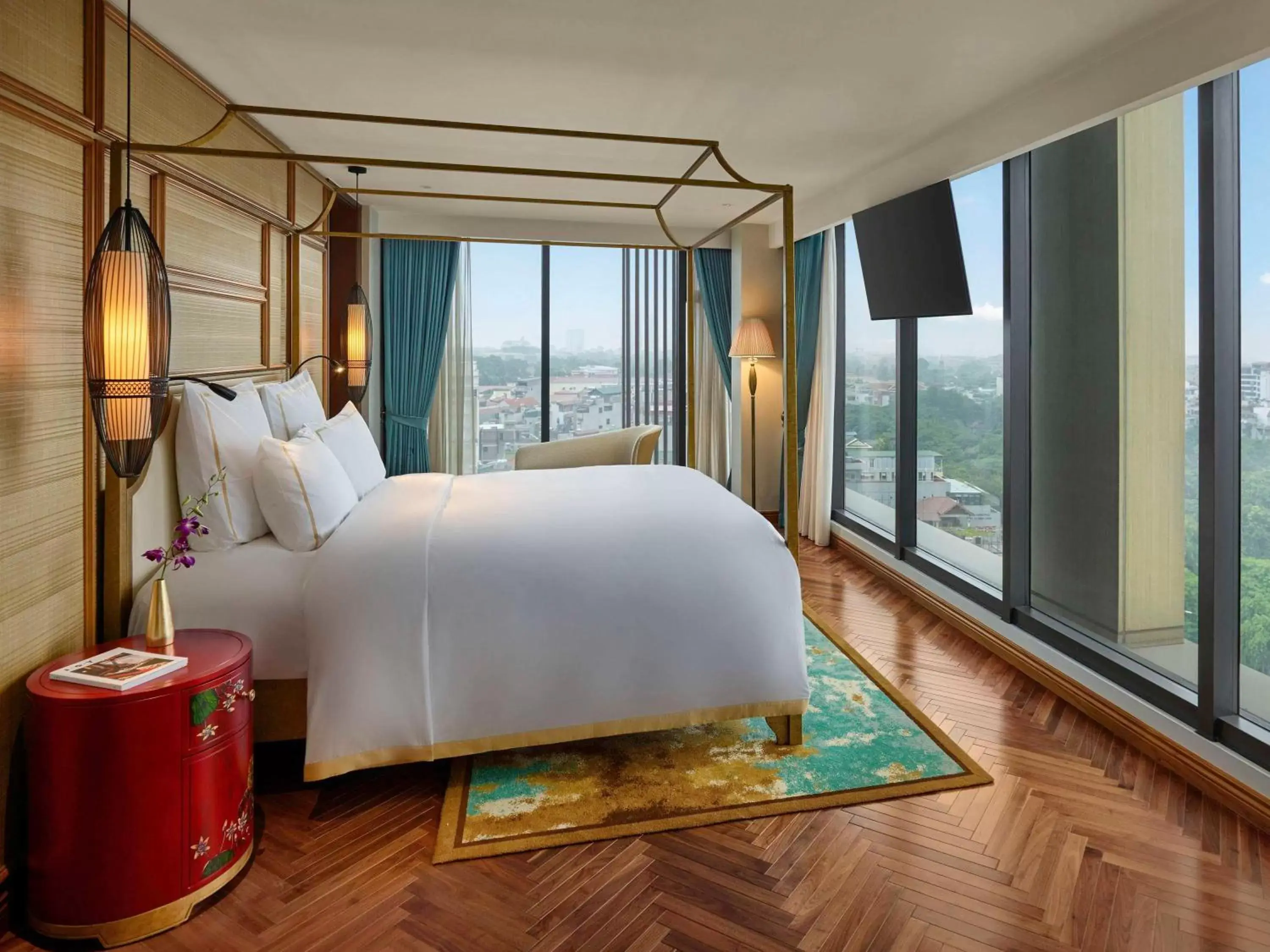 Bedroom in Grand Mercure Hanoi