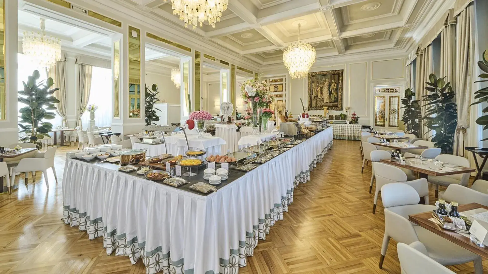 Breakfast, Restaurant/Places to Eat in Grand Hotel Principe Di Piemonte