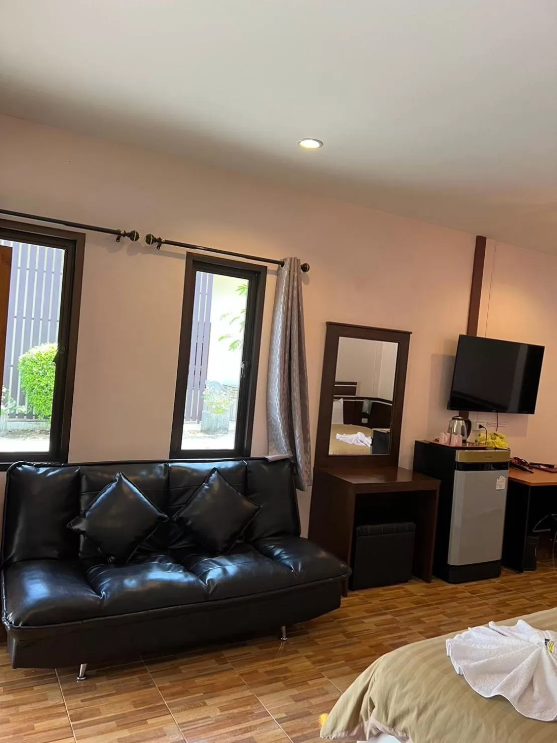 Photo of the whole room in Banana Place Resort