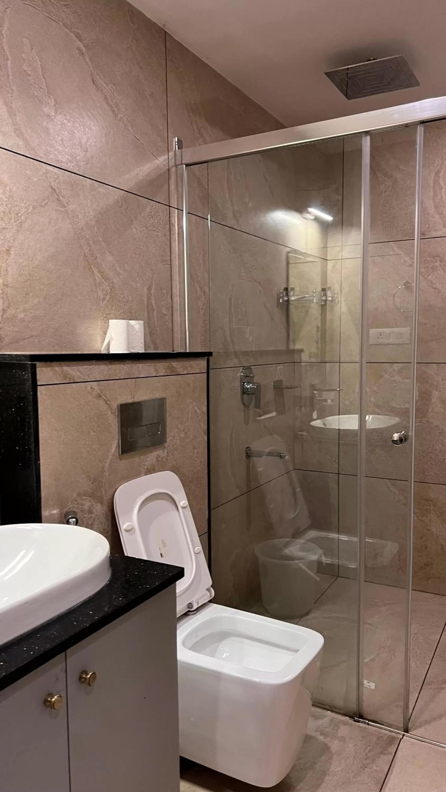 Bathroom in The Wild Trails Clarks Exotica , Munnar