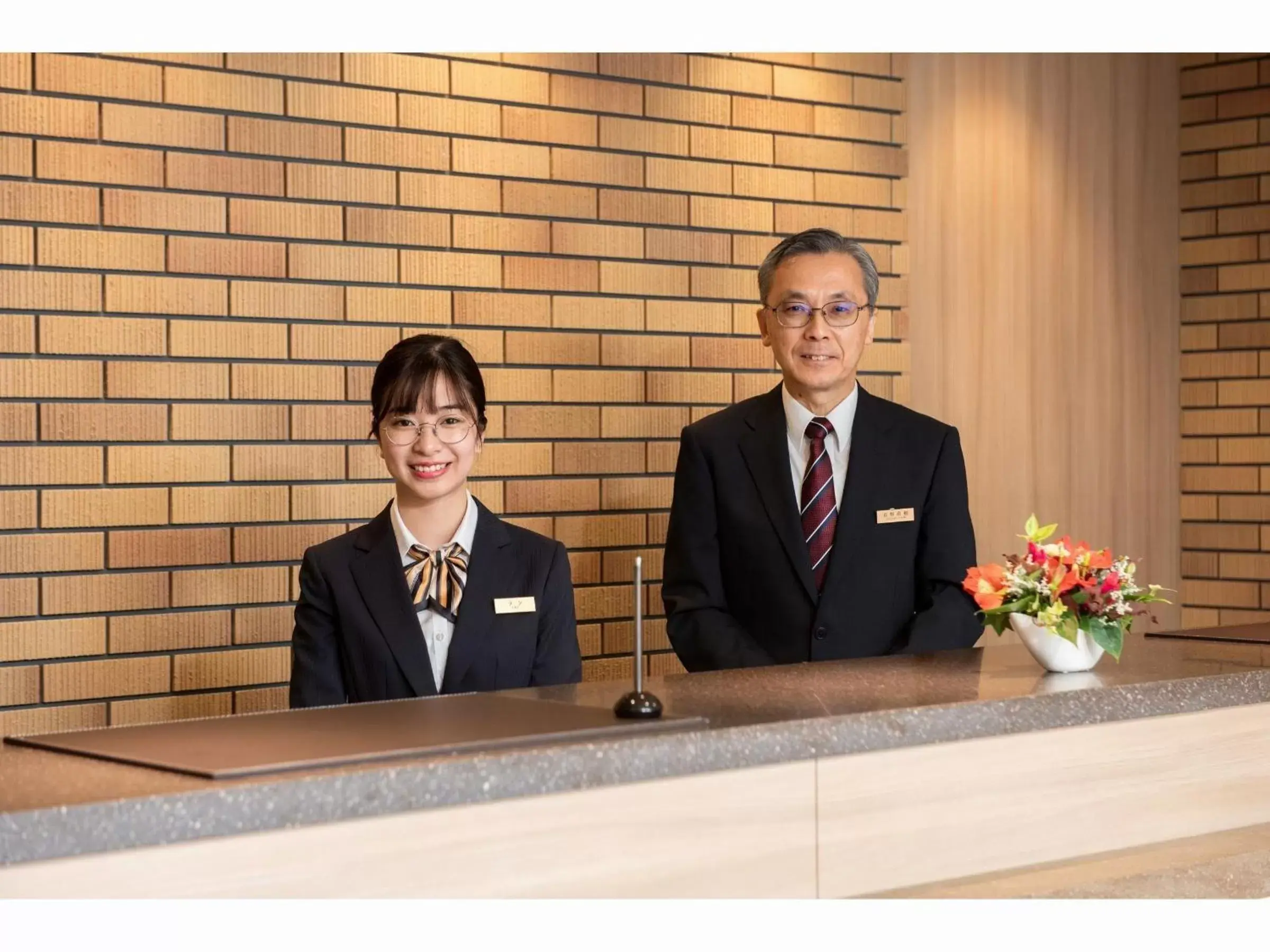 Staff, Lobby/Reception in Amagasaki Plaza Hotel Hanshin Amagasaki