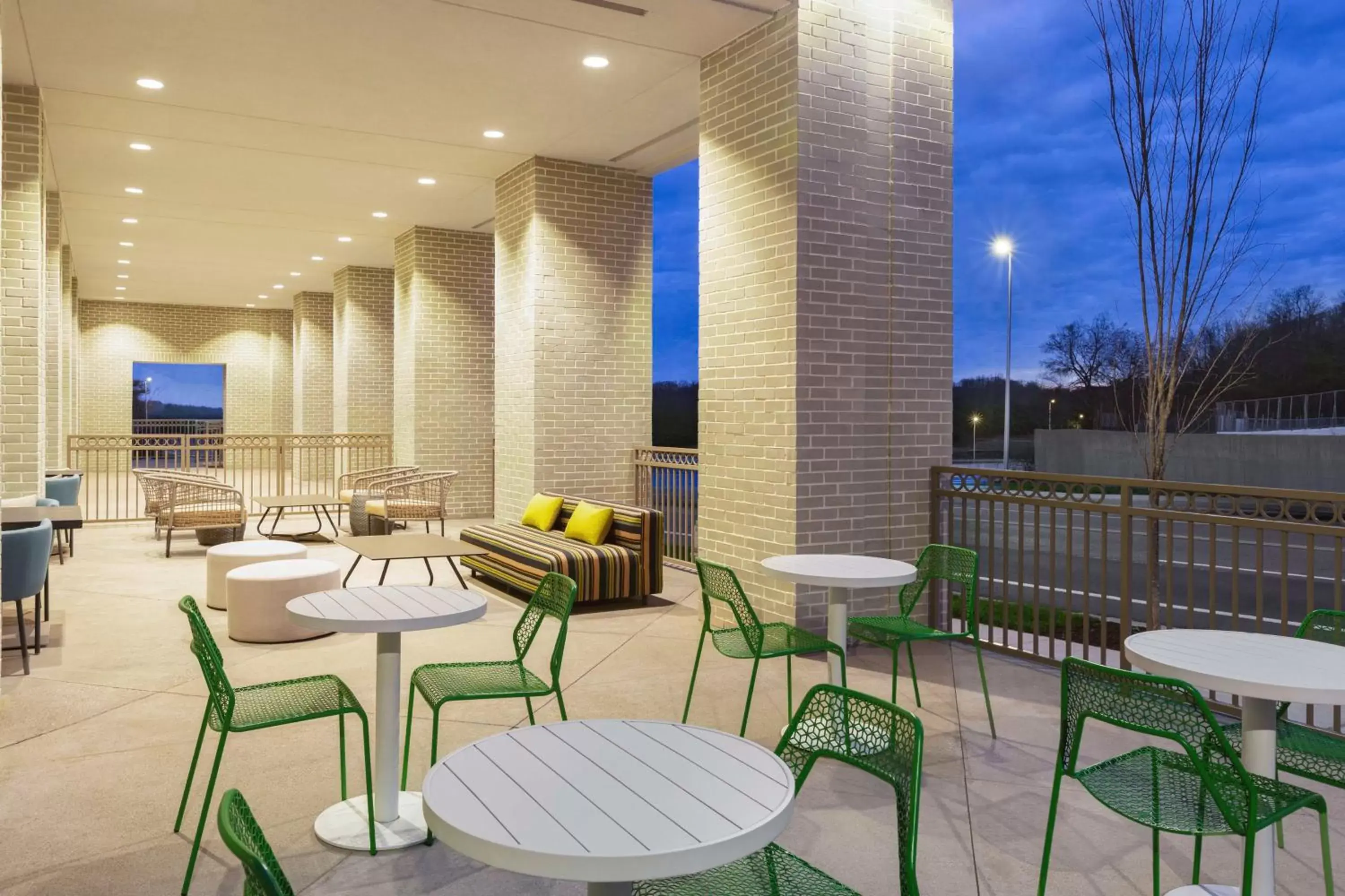 Patio, Restaurant/Places to Eat in Home2 Suites By Hilton Nashville West End Avenue