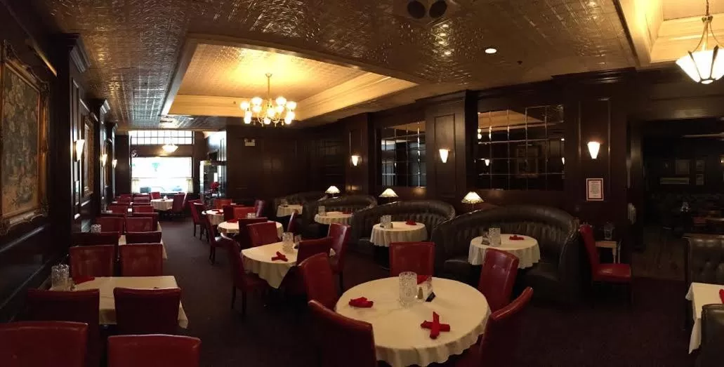 Restaurant/places to eat in Gilmore Hotel, Trademark Collection by Wyndham