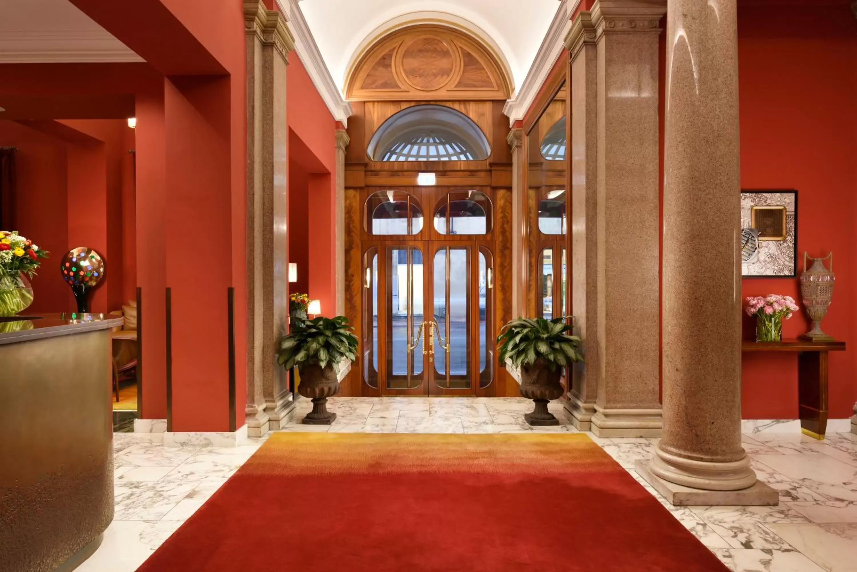 Facade/entrance in Hotel L'Orologio Roma - WTB Hotels