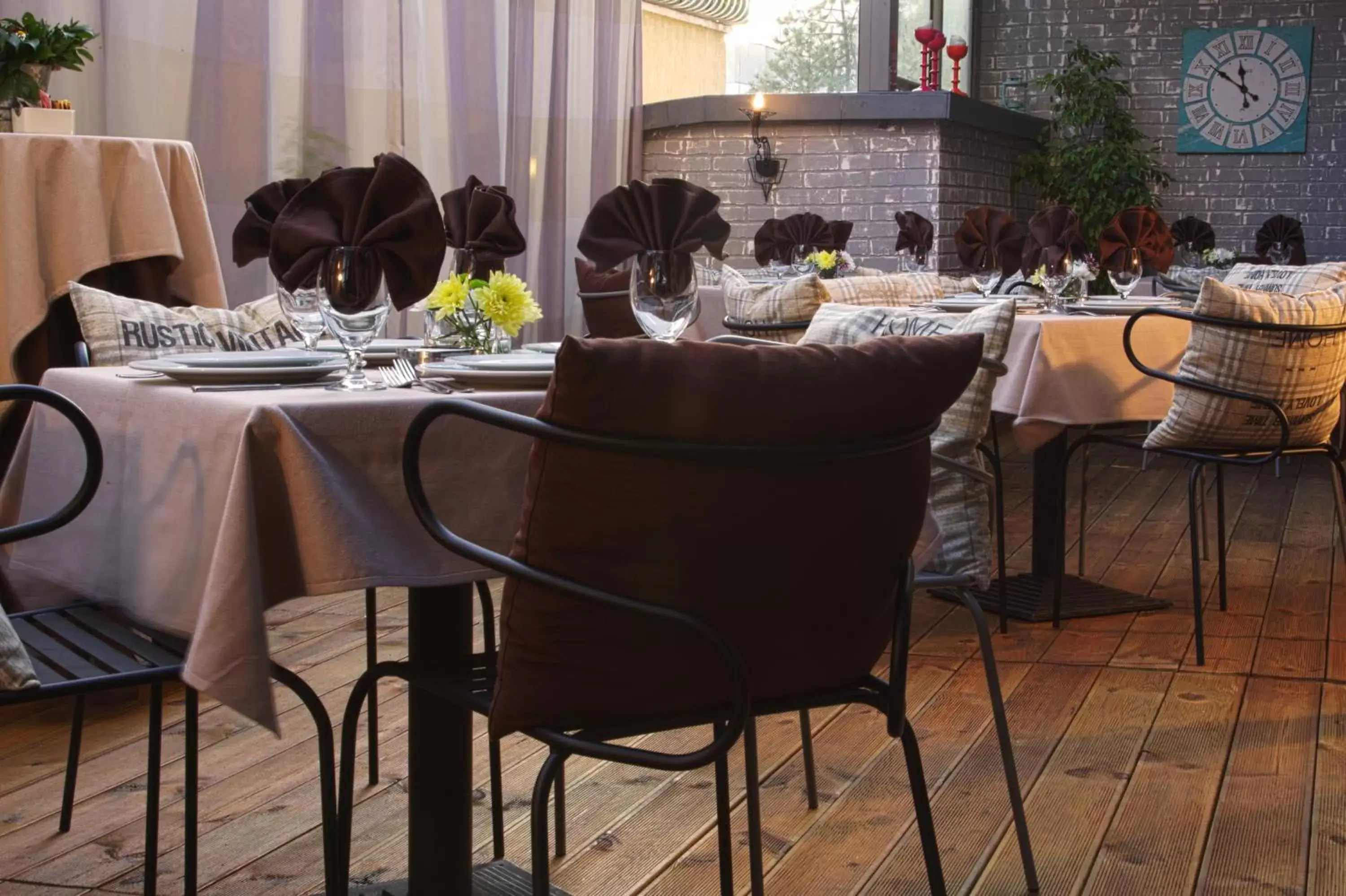 Garden, Restaurant/Places to Eat in Triada Hotel