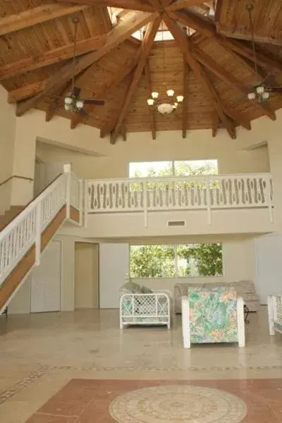Lobby or reception in Coconut Cove Resort & Marina