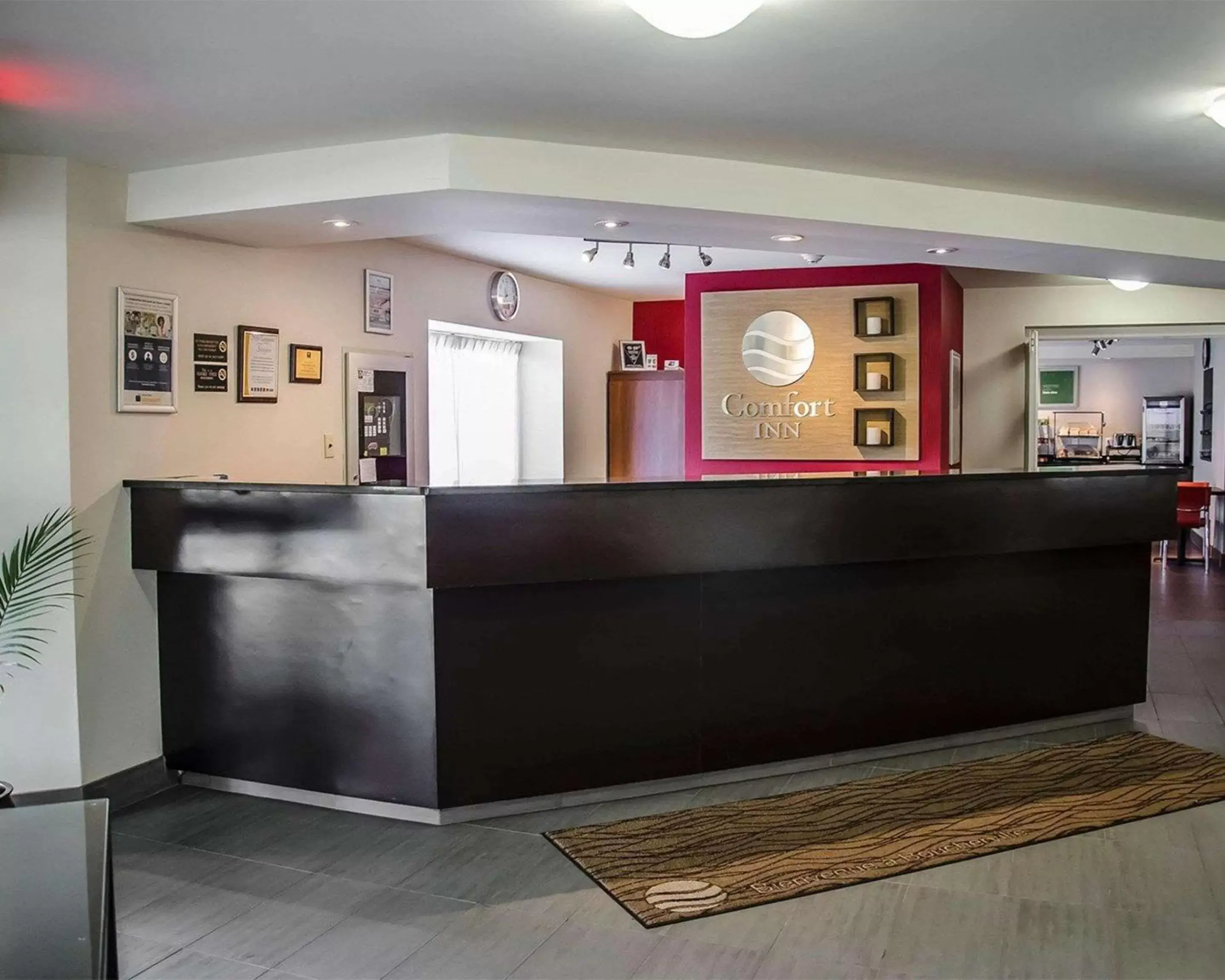 Lobby or reception, Lobby/Reception in Comfort Inn Boucherville