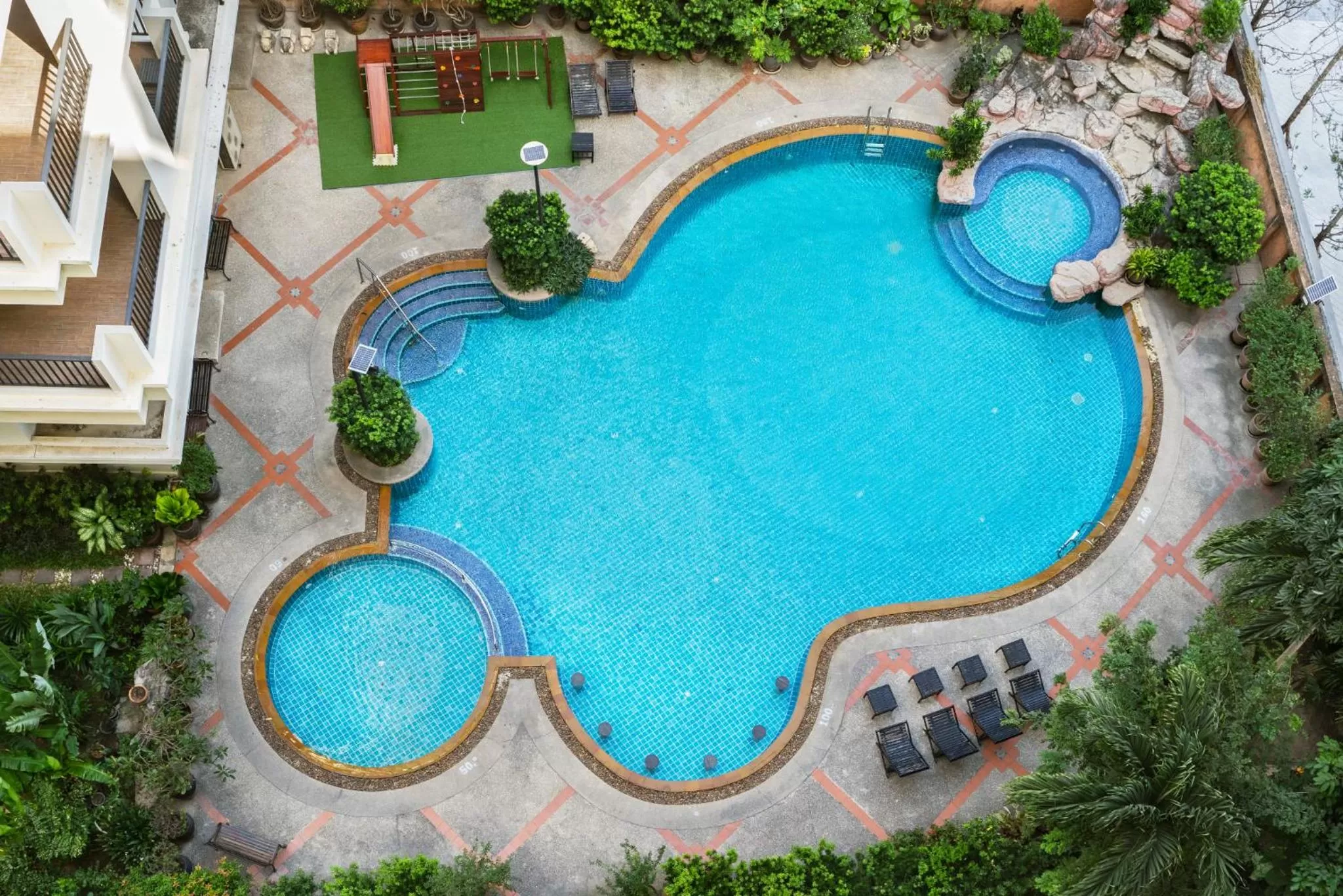 Swimming pool in Mike Garden Resort - SHA EXTAR PLUS