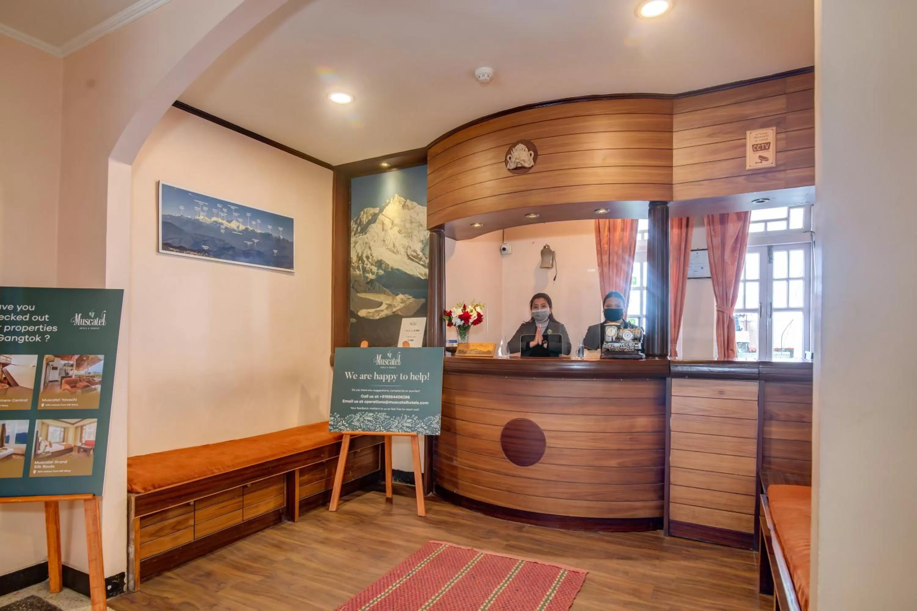 Lobby or reception in Muscatel Spring Burn - 100 Mts from Mall Road