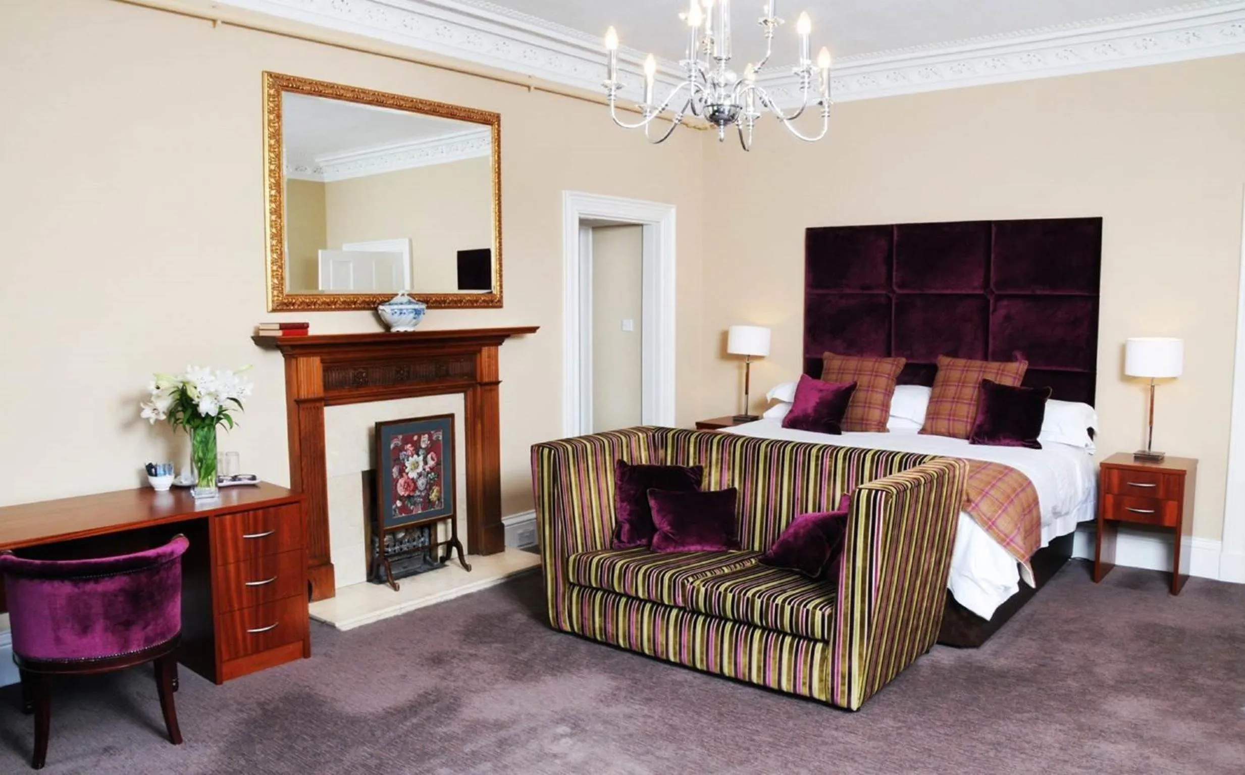 Bed in Tor-Na-Coille Hotel