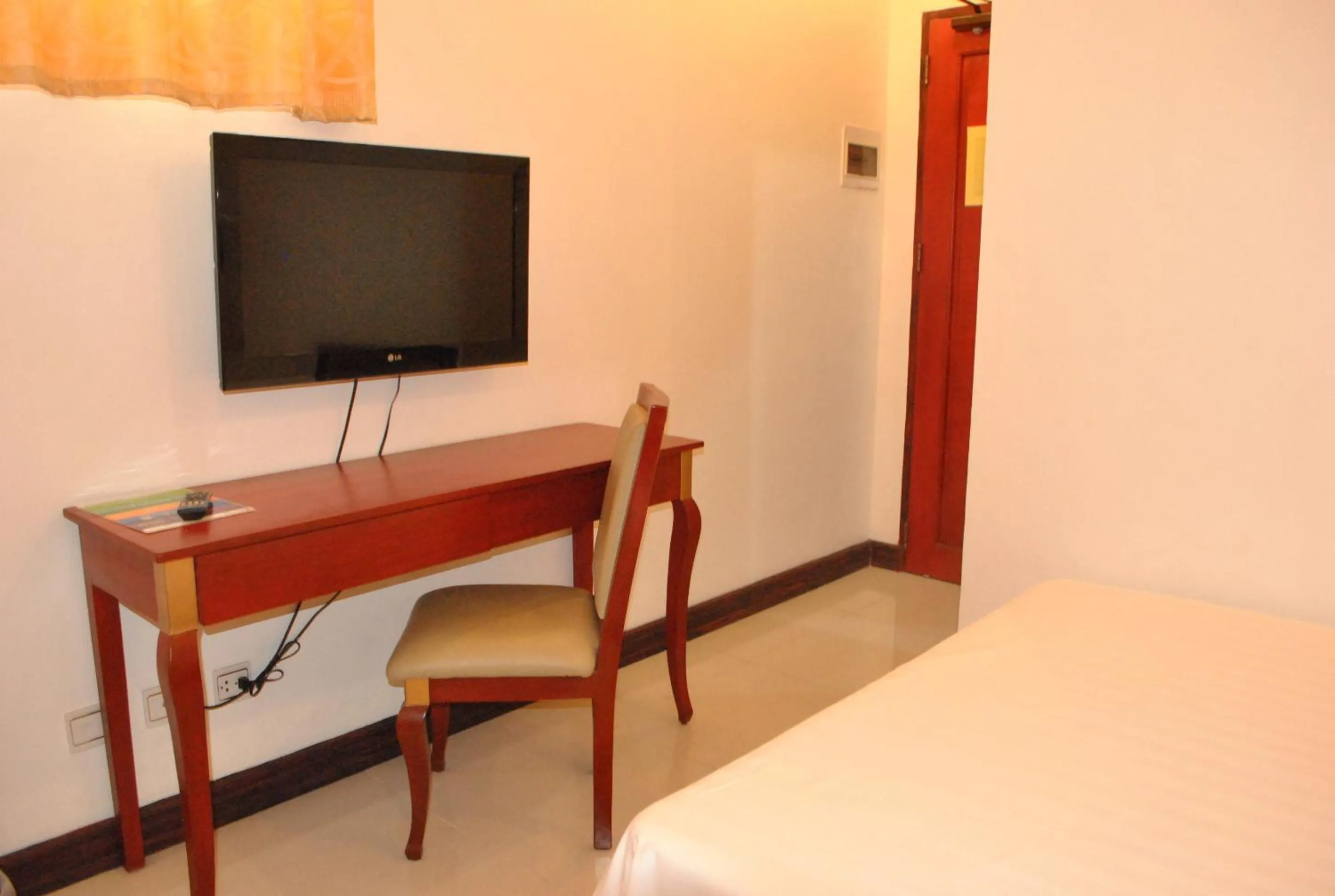 TV and multimedia, Bed in Dragon Home Inn